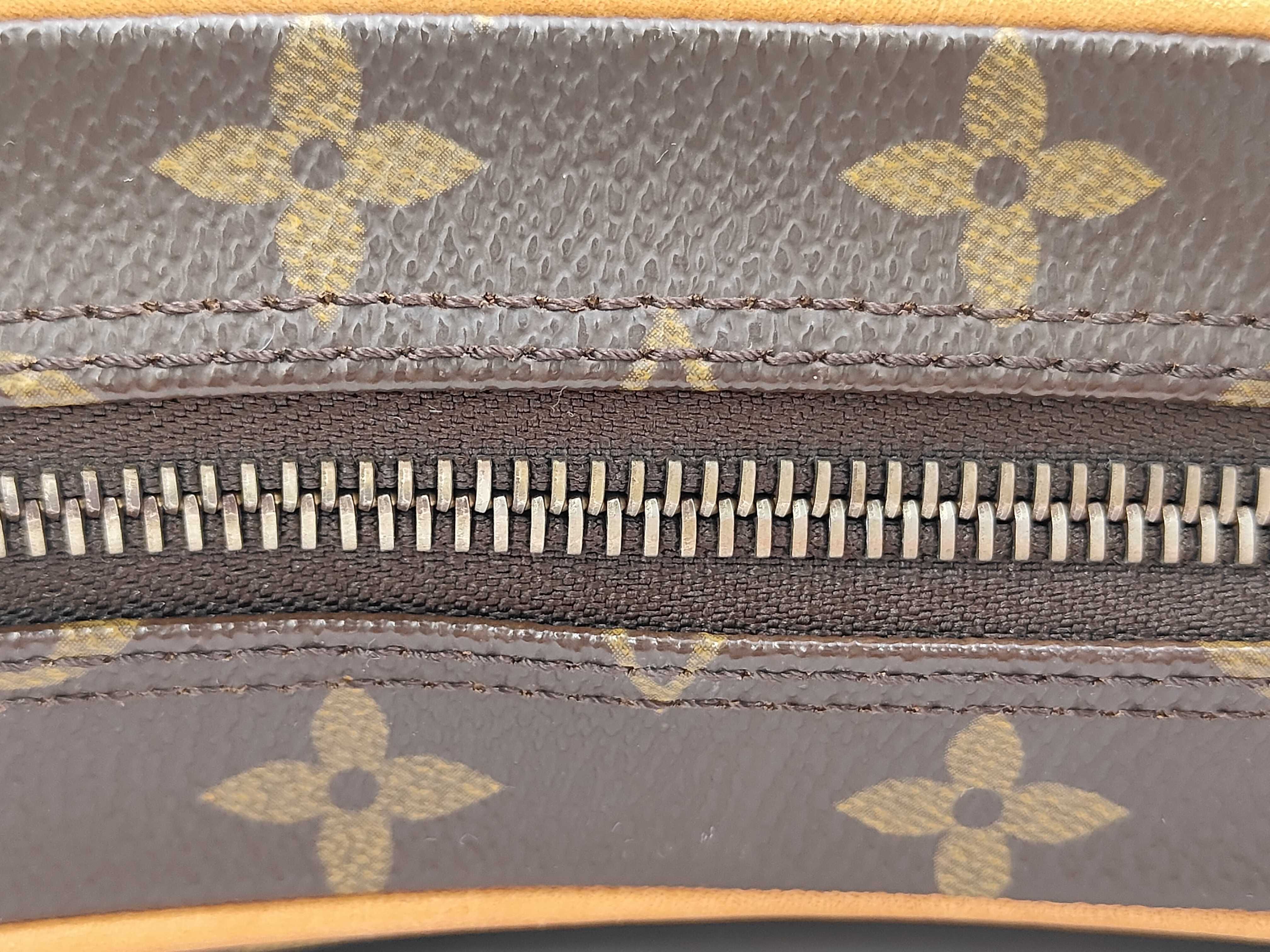 Monogram LV Mono M51512 Croissant MM FL0033 Shoulder Bag — view 8