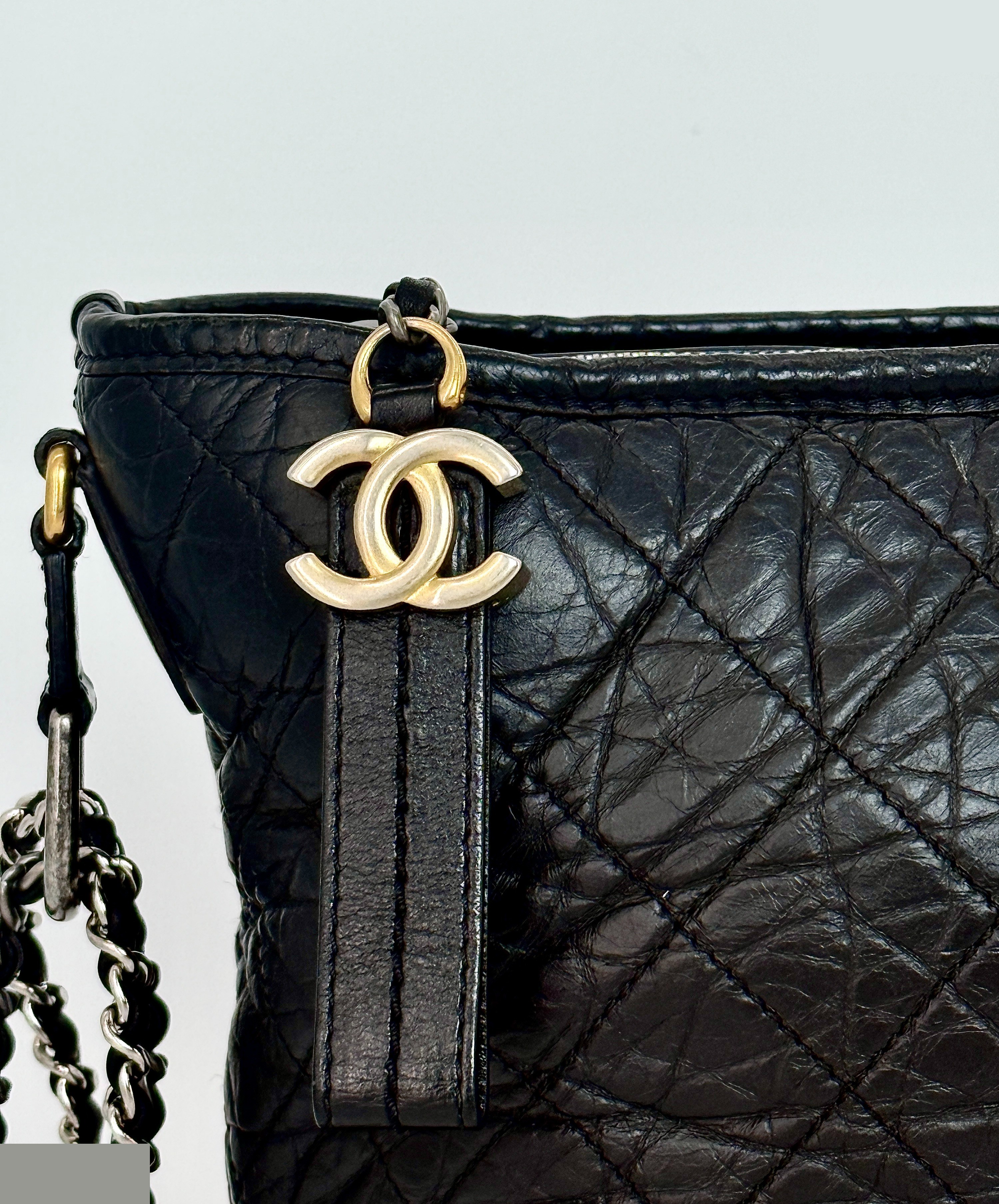 Gabrielle de Chanel, Serial No. 24, Leather Chain Shoulder Bag — view 9
