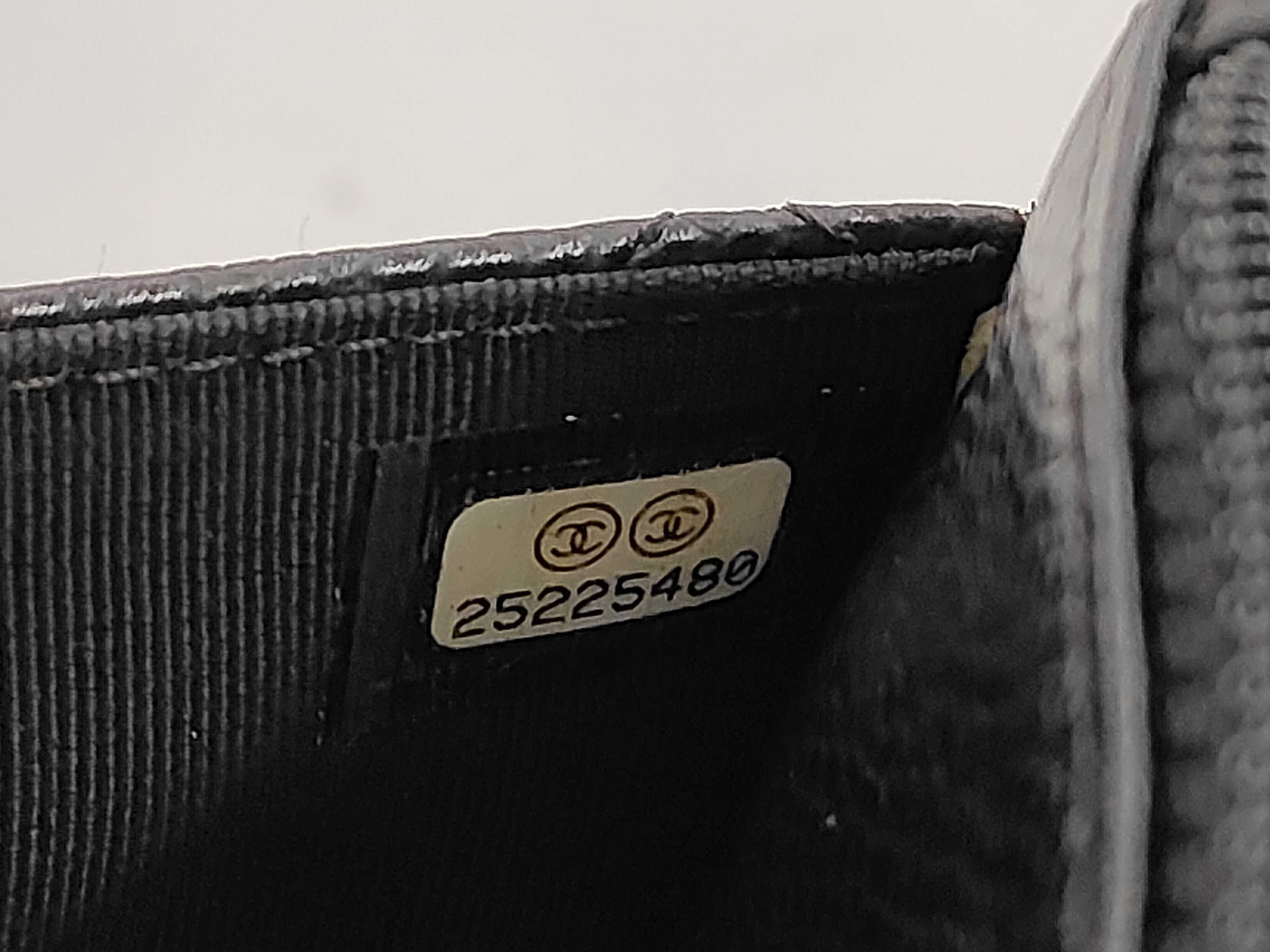 WOC Chain Shoulder Bag — view 10