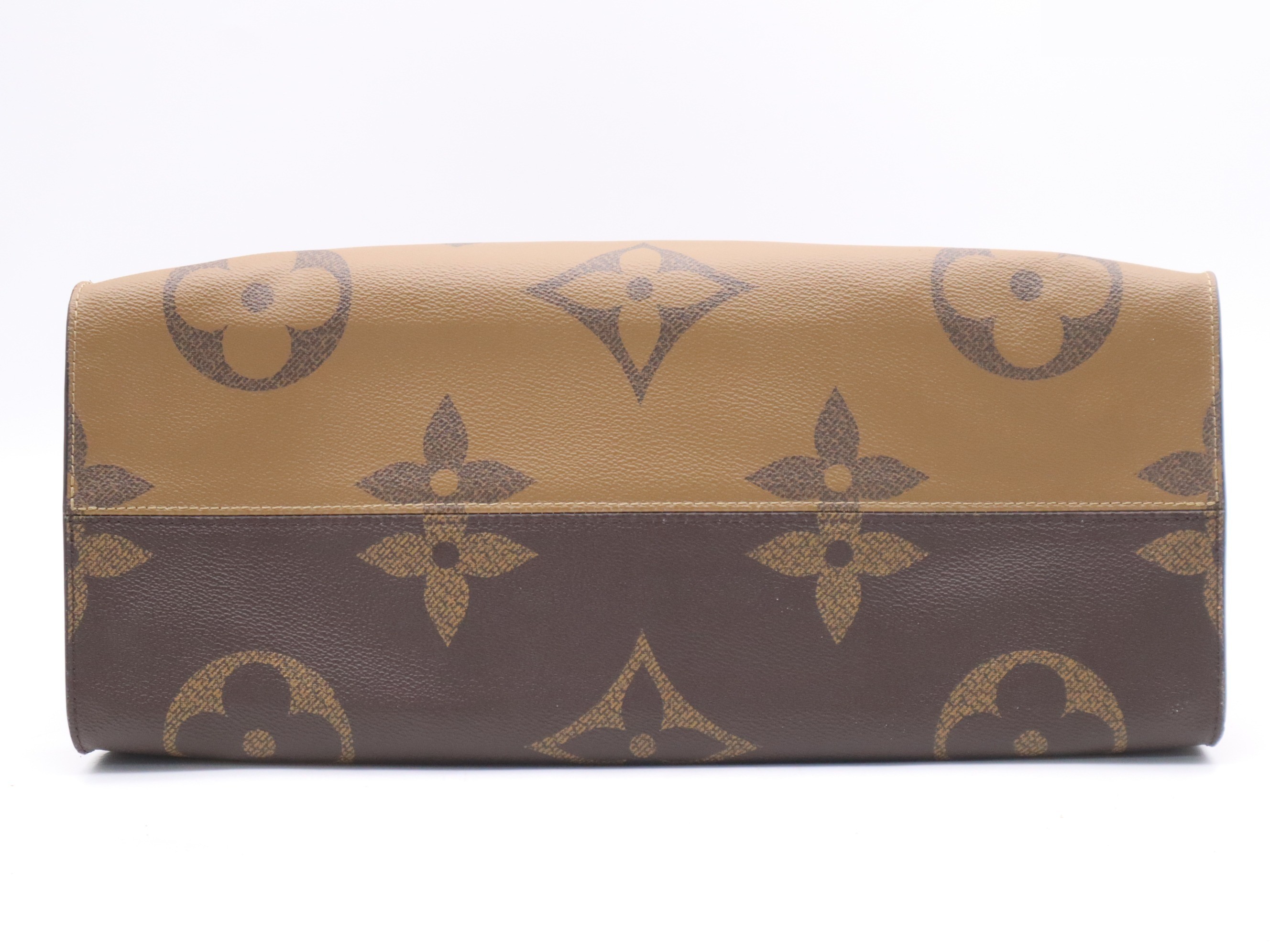 Reverse OnTheGo GM Monogram Giant — view 4
