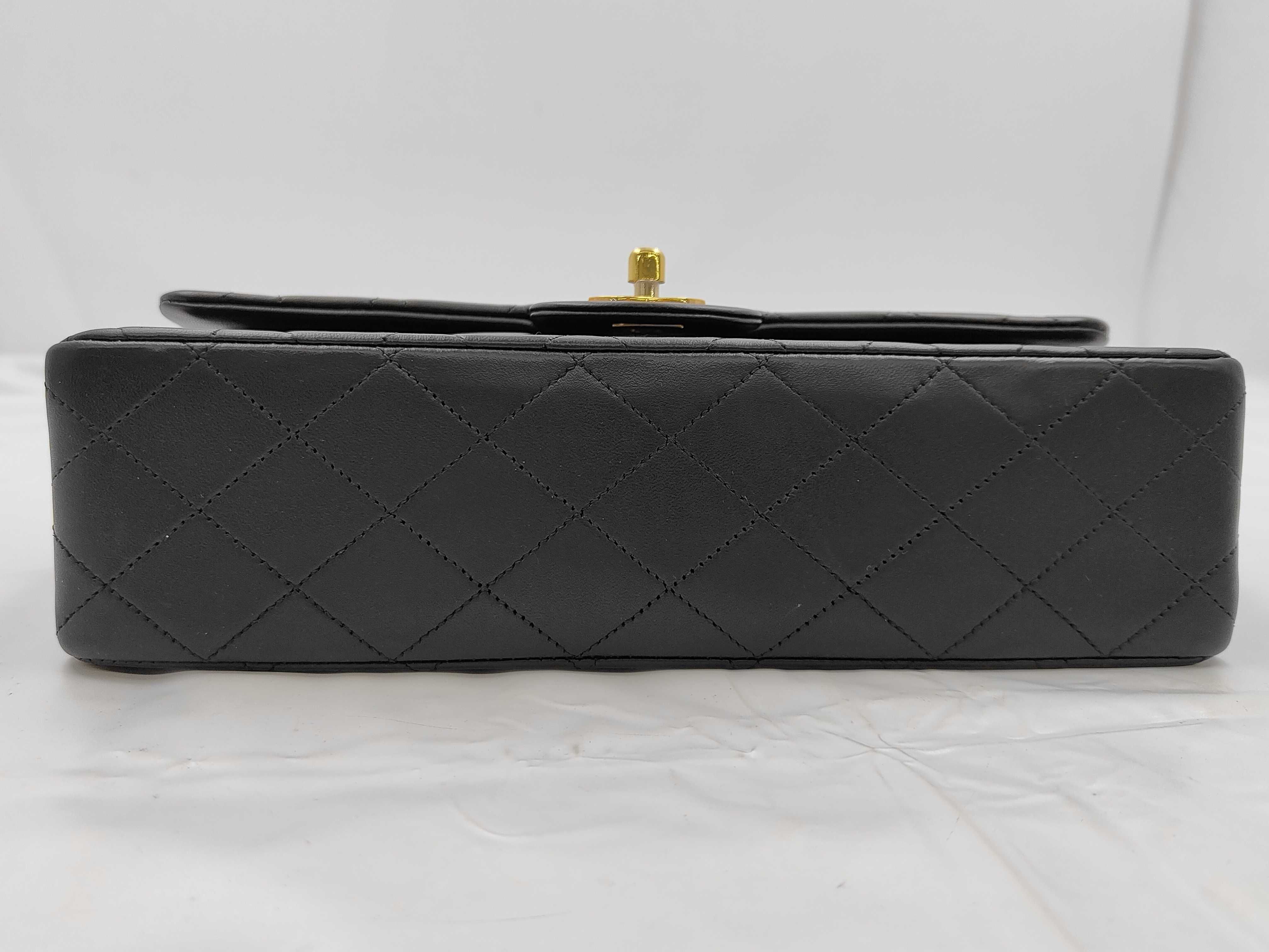 Shoulder Bag A01112 Double Flap Matelassé with Boutique Seal, Item No. 1 — view 6