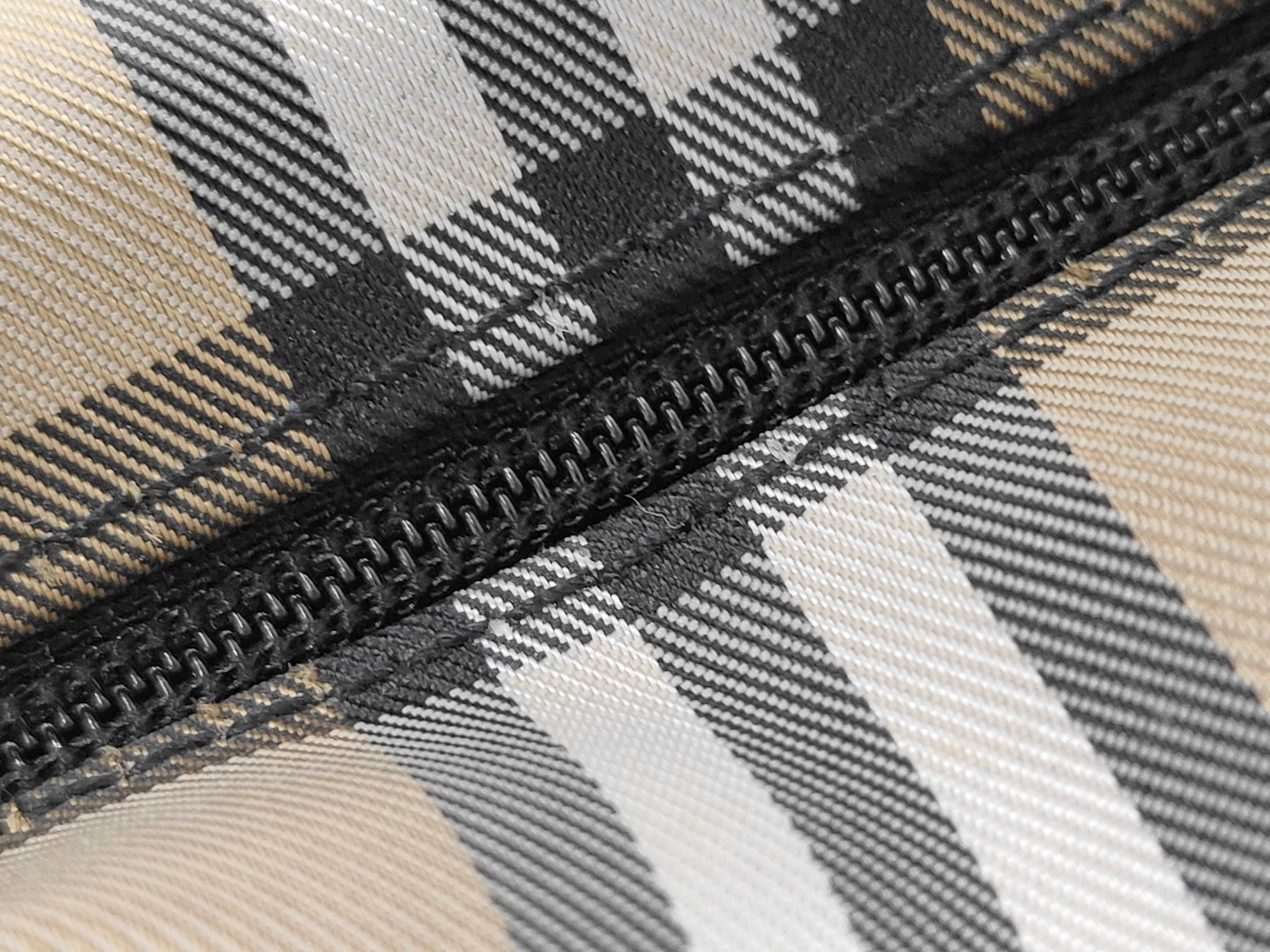 Check One-Shoulder Pouch — view 8