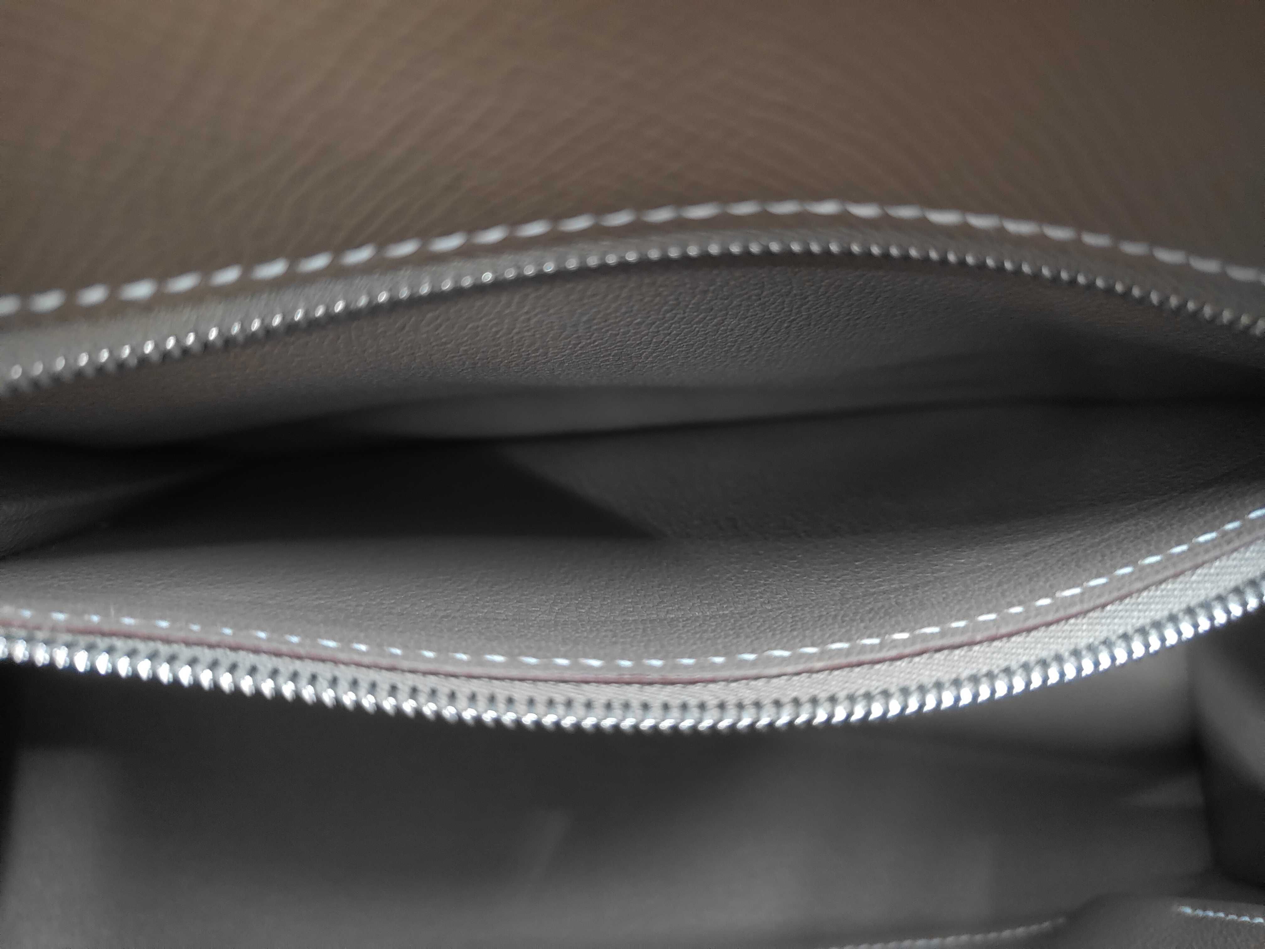Kelly 25 Etoupe Epsom Leather Handbag with Silver Hardware (G Stamp) — view 8