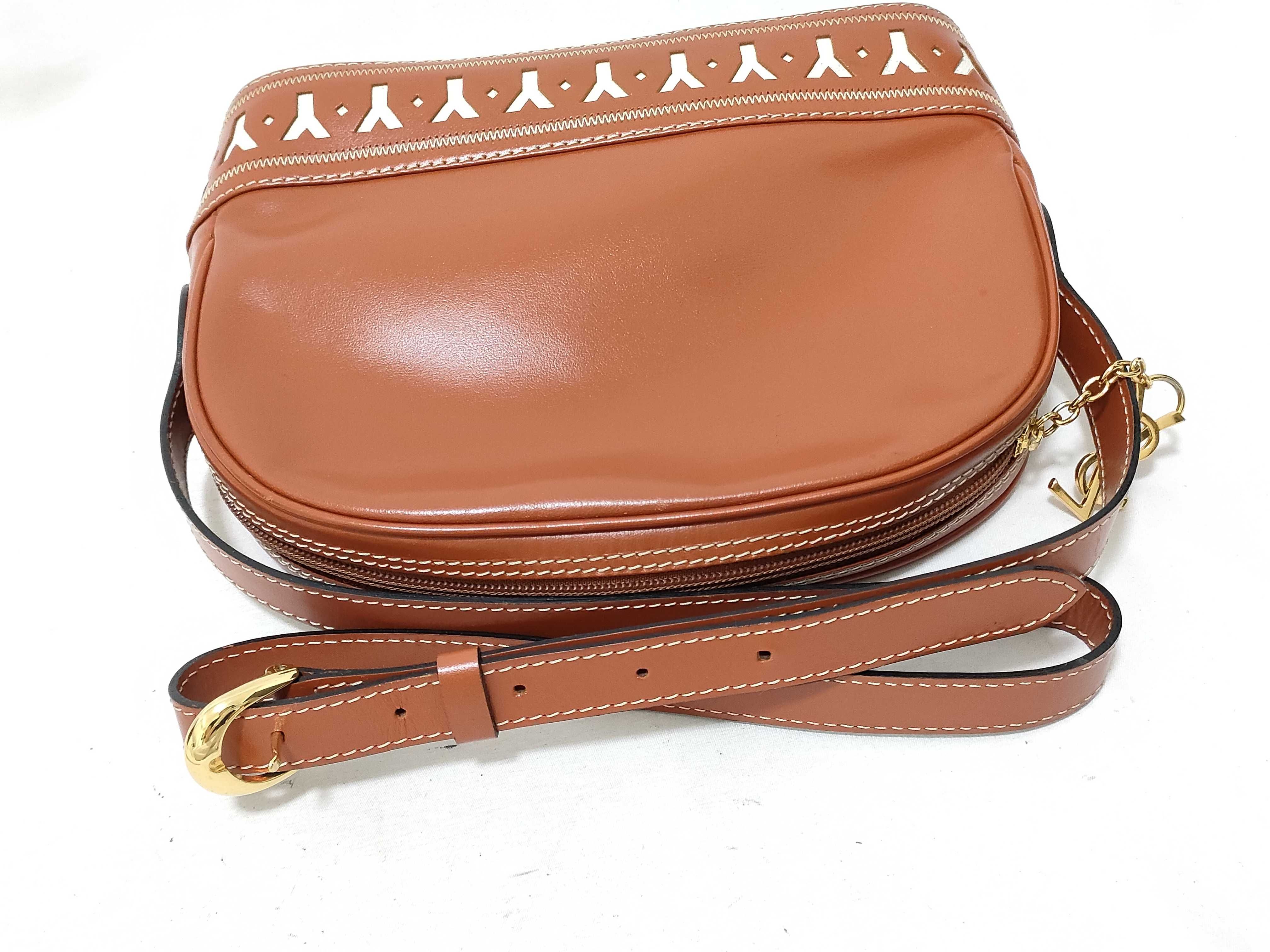 Leather Shoulder Bag Brown Shoulder Bag — view 3