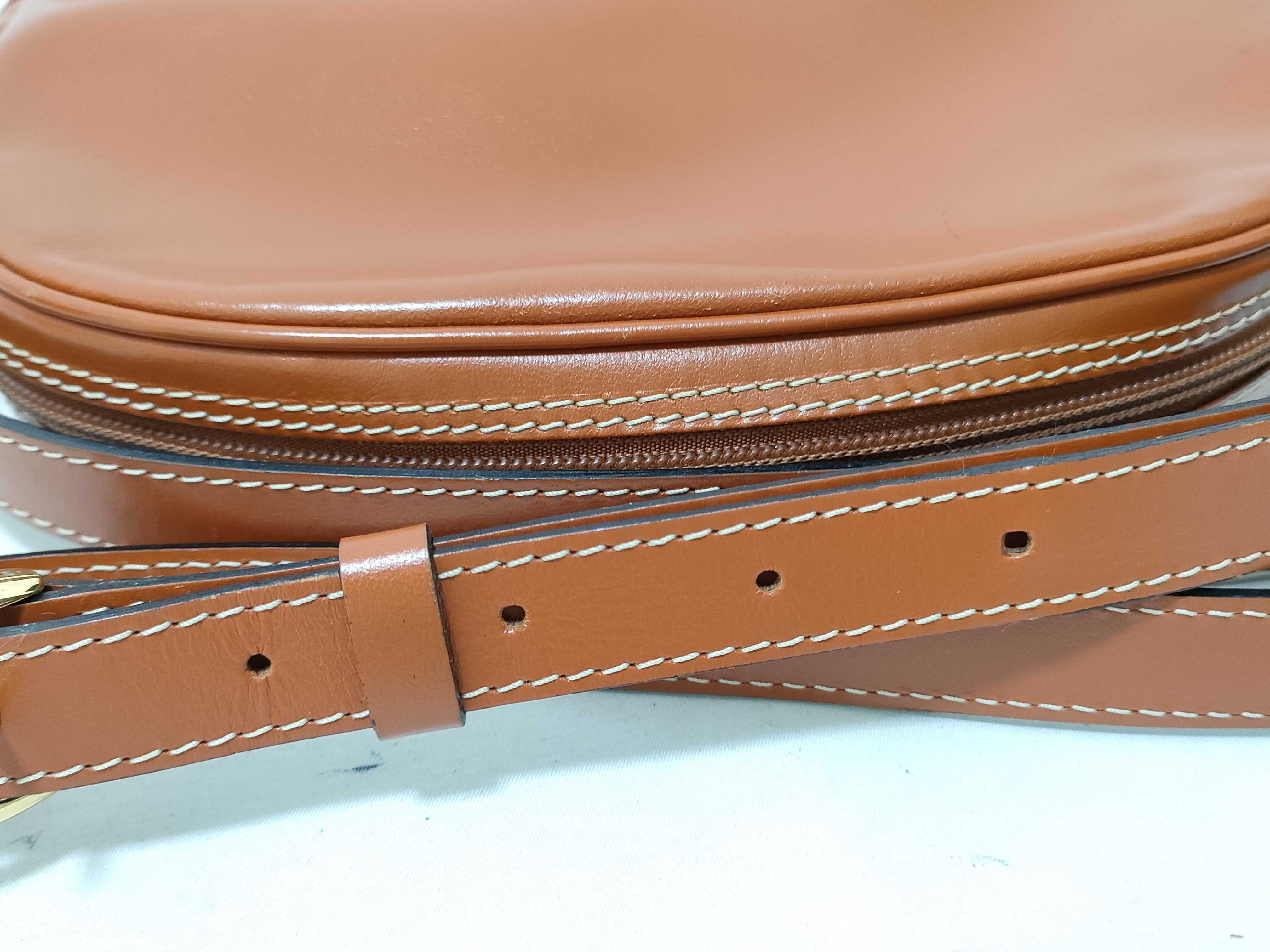 Leather Shoulder Bag Brown Shoulder Bag — view 4