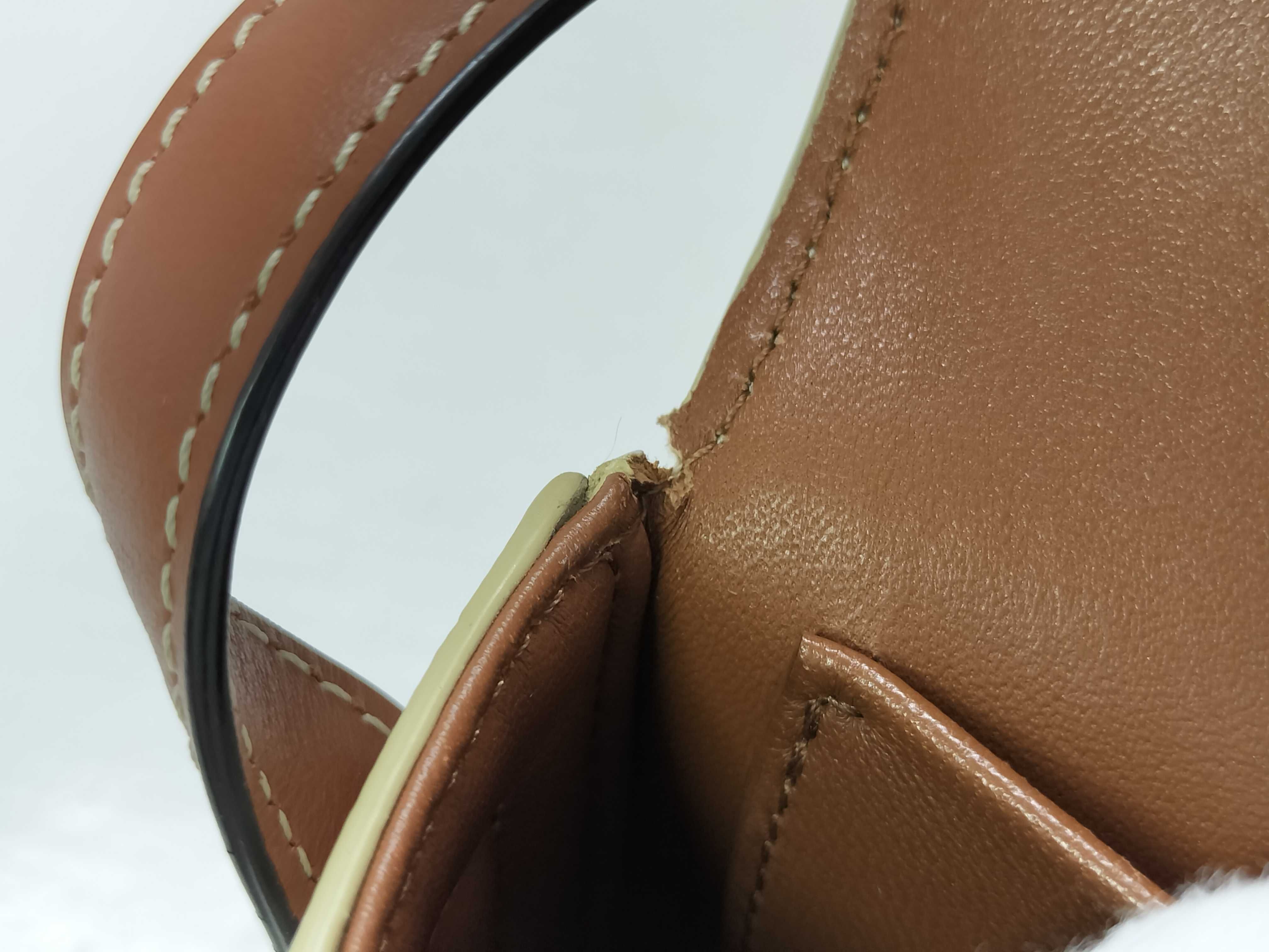 Claude Triomphe Ivory x Brown Shoulder Bag PVC x Leather Eye Handbag — view 11