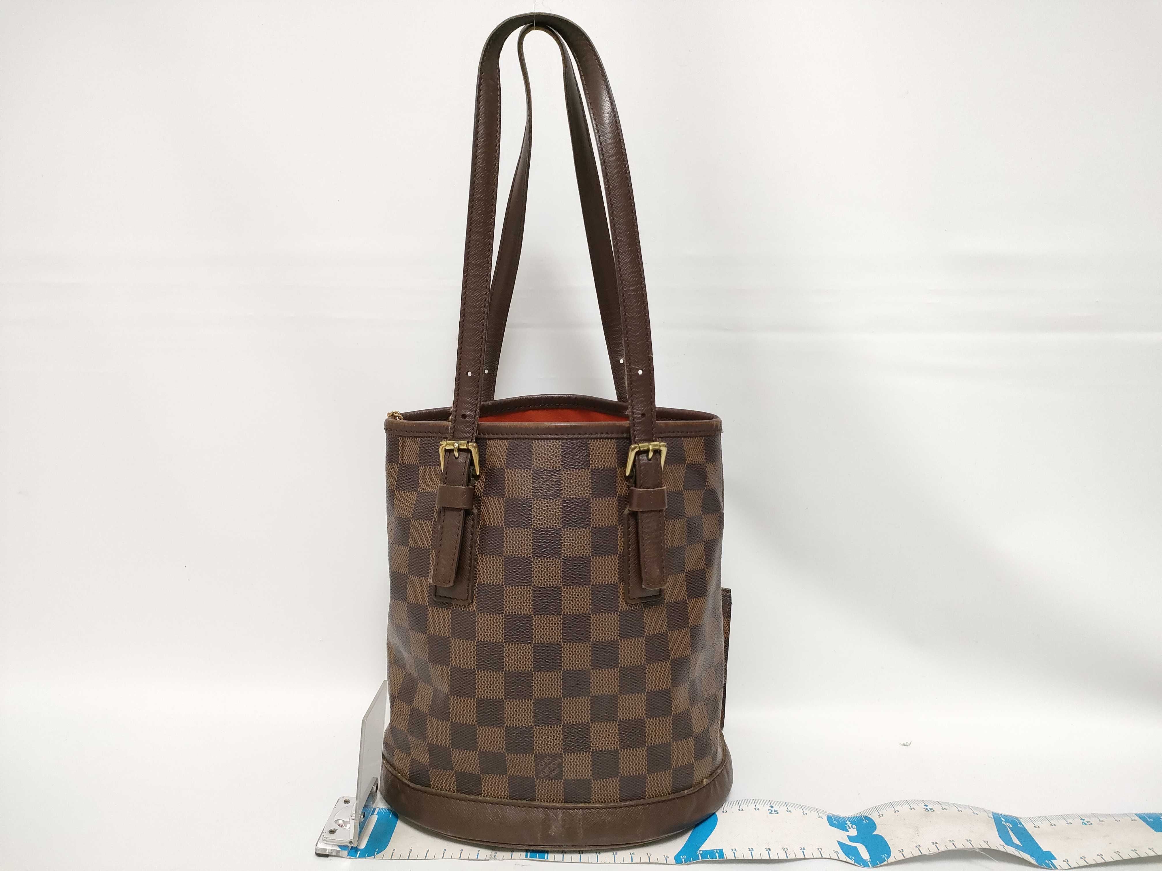 Damier Vuitton Damier Mare Handbag — view 2