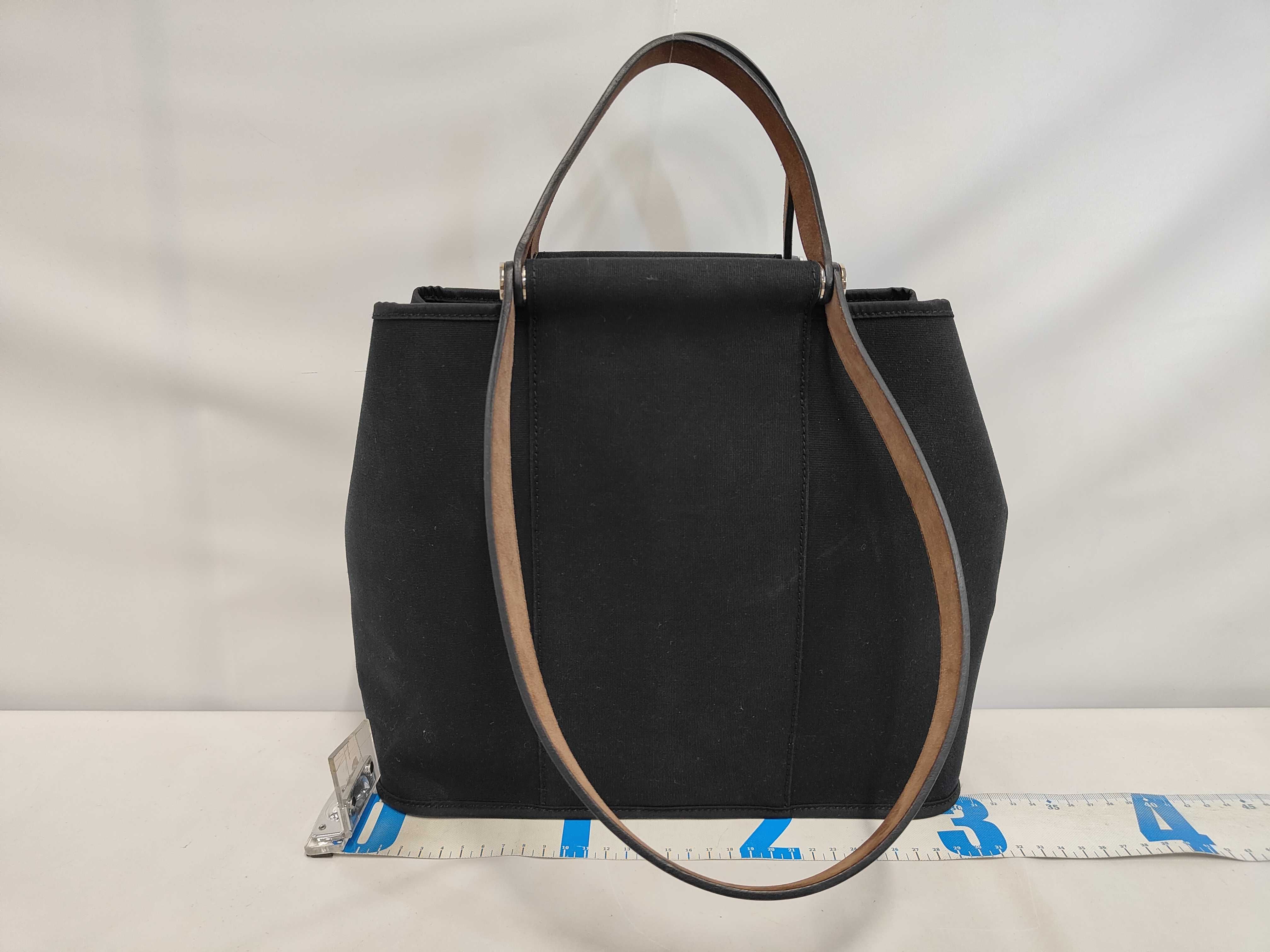 Cabas Elan PM Shoulder Bag — view 2