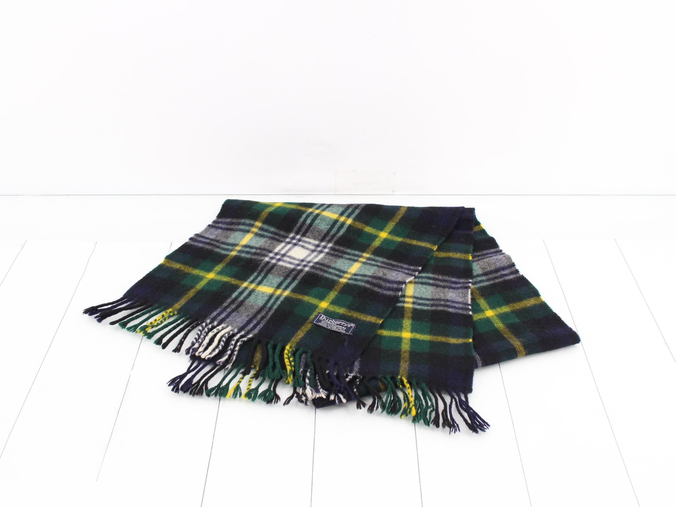 Other lines: Small items, accessories, and scarves — view 2