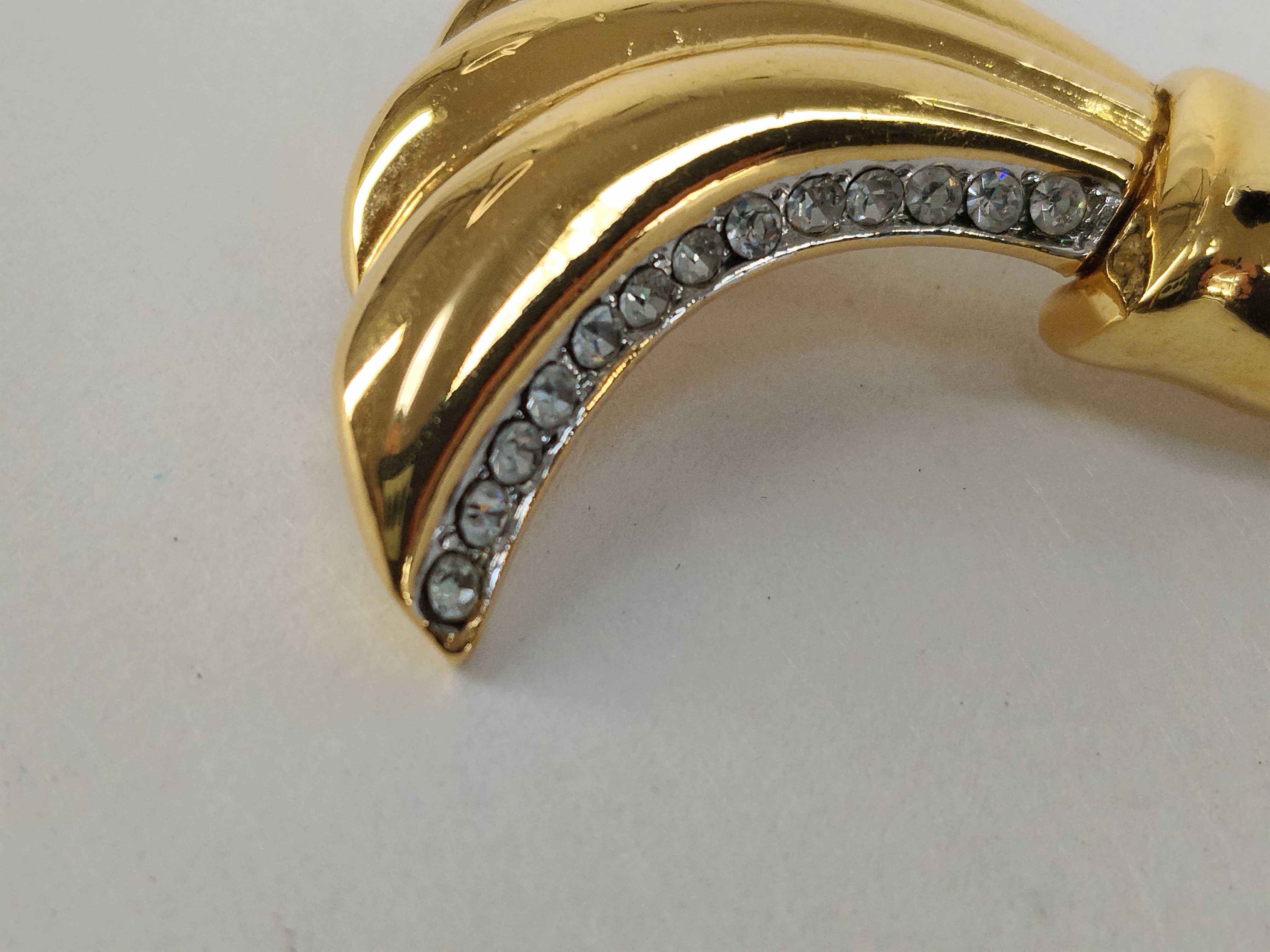 Ribbon Rhinestone Gold Brooch — view 8