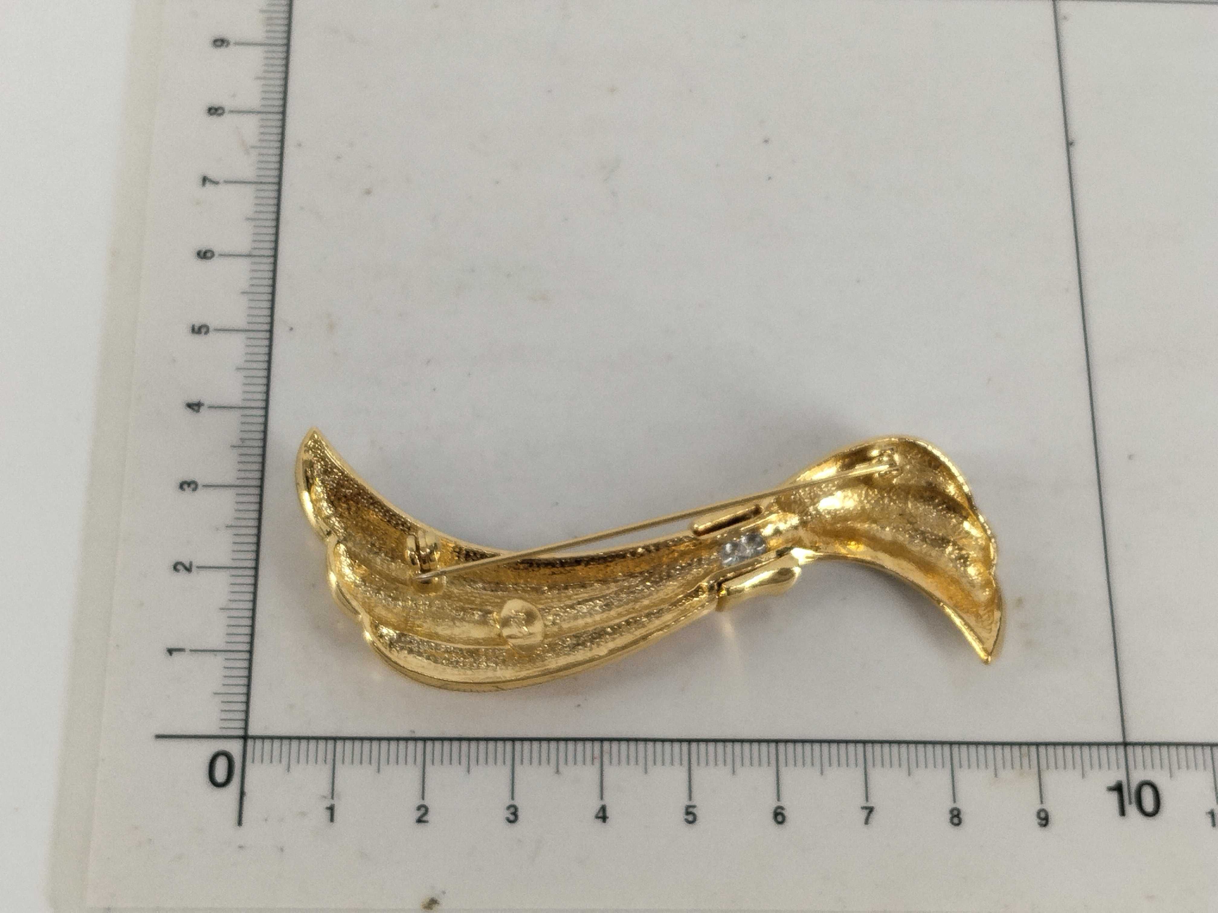 Ribbon Rhinestone Gold Brooch — view 10