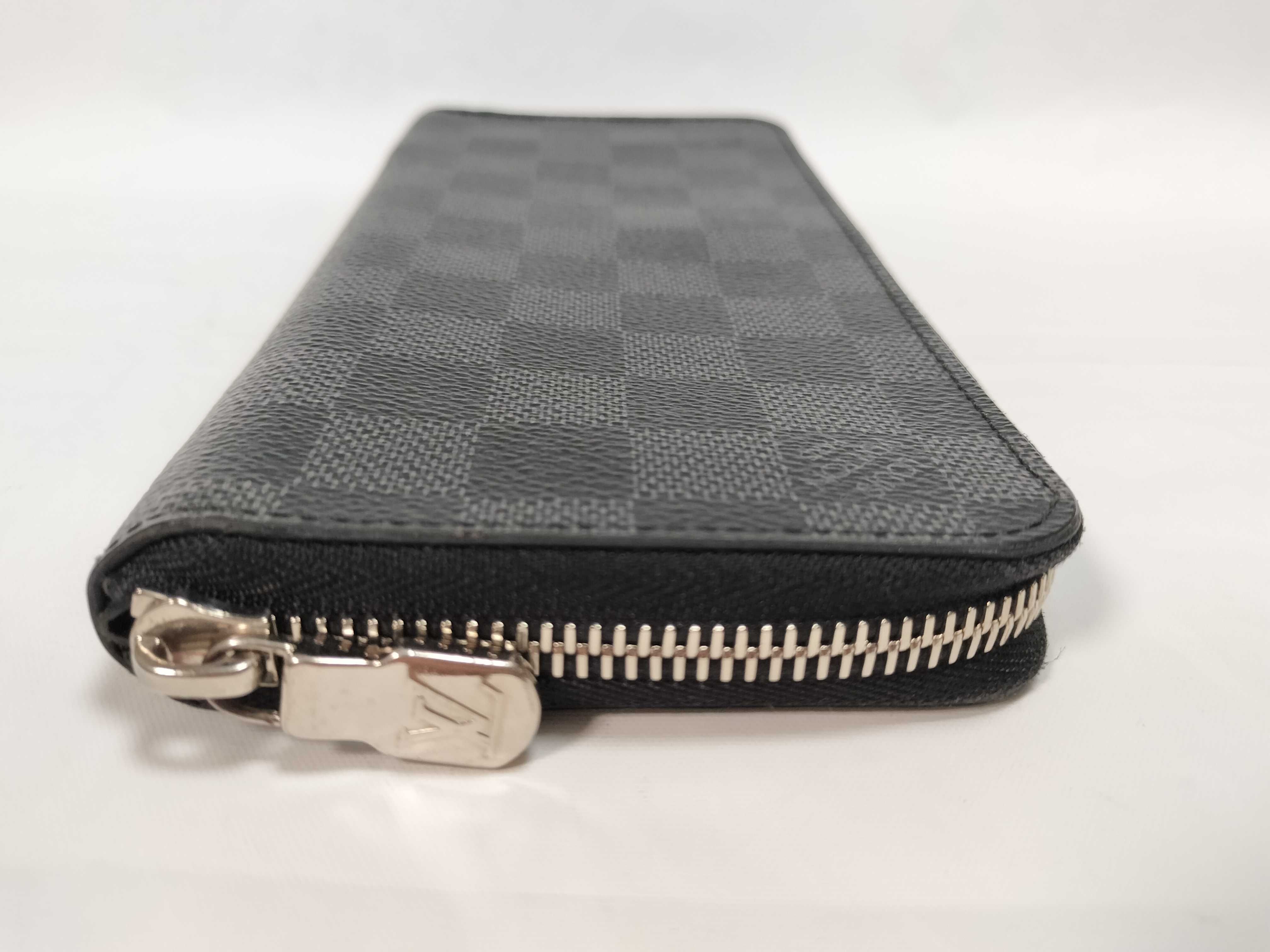 Damier Graphite Vertical Wallet — view 6