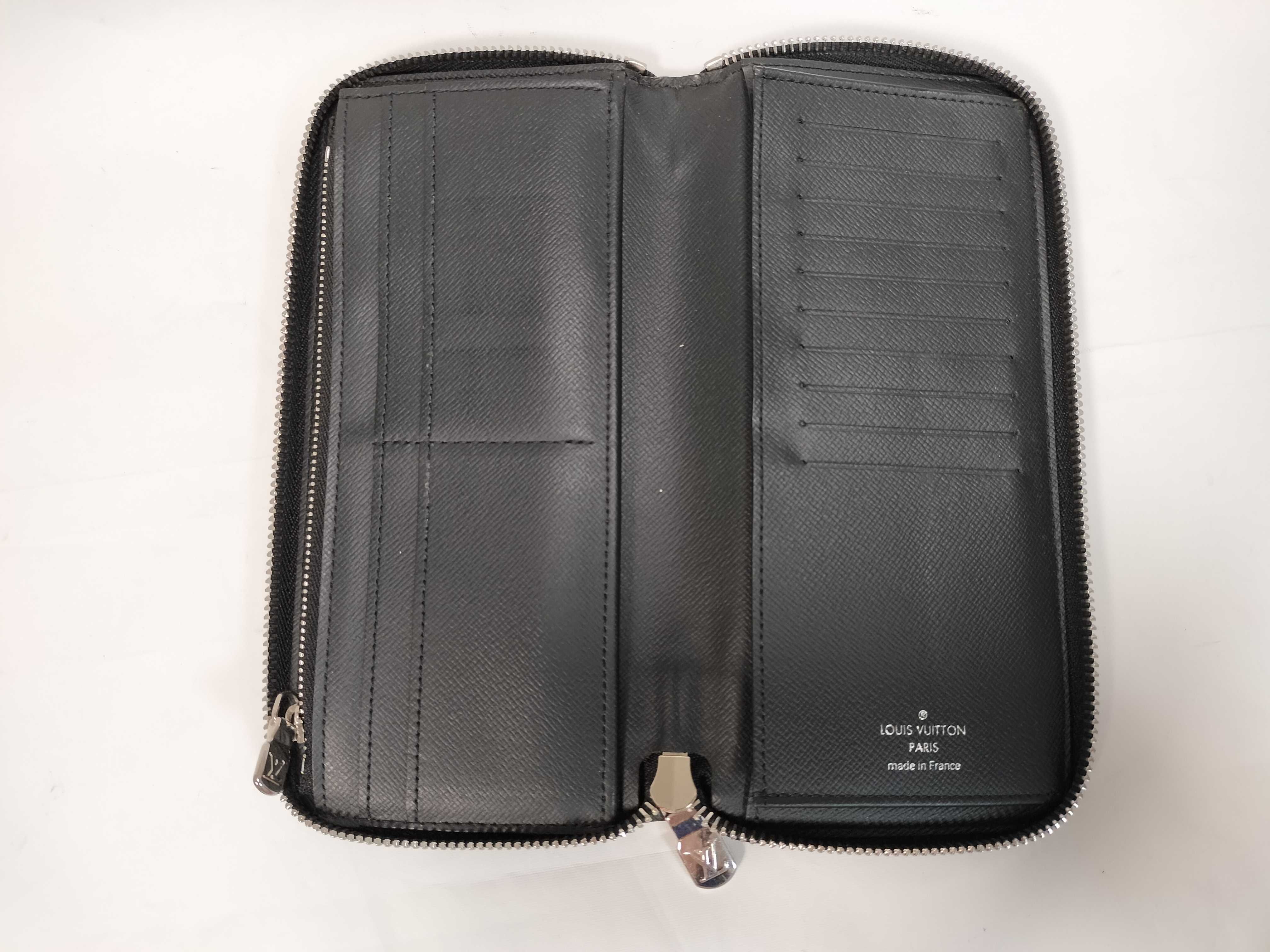 Damier Graphite Vertical Wallet — view 7