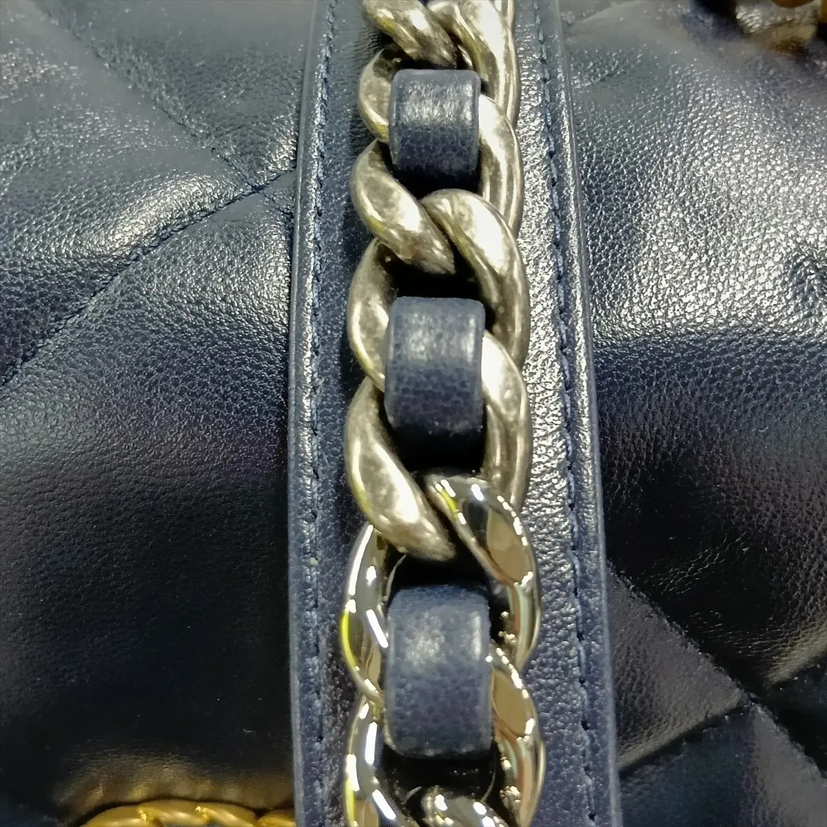 19 Lambskin Chain Shoulder Bag Navy Gold x Silver Hardware 31049458 Serial Number 31 AS1160 — view 13