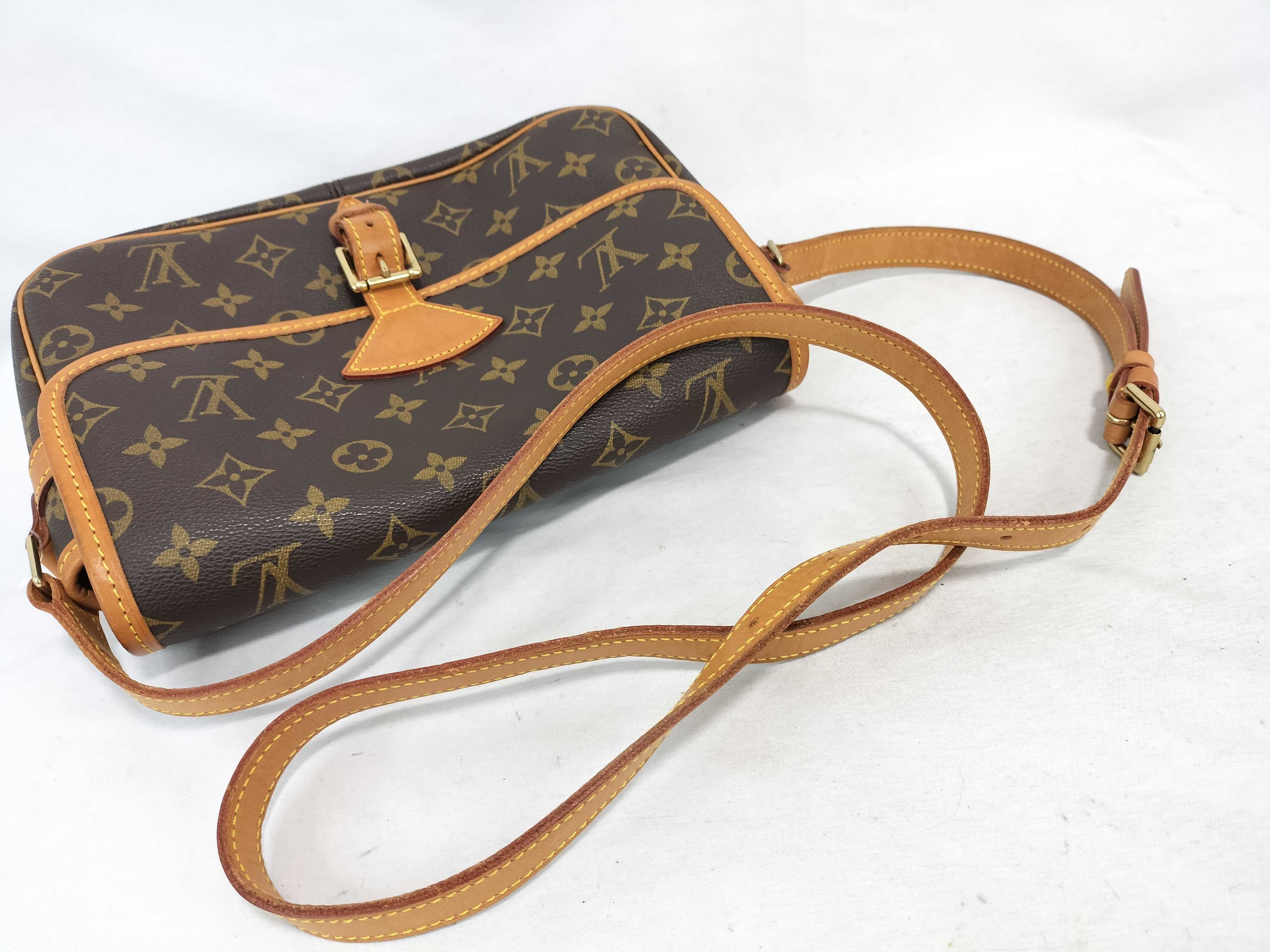Monogram LV Sologne Shoulder Bag — view 3