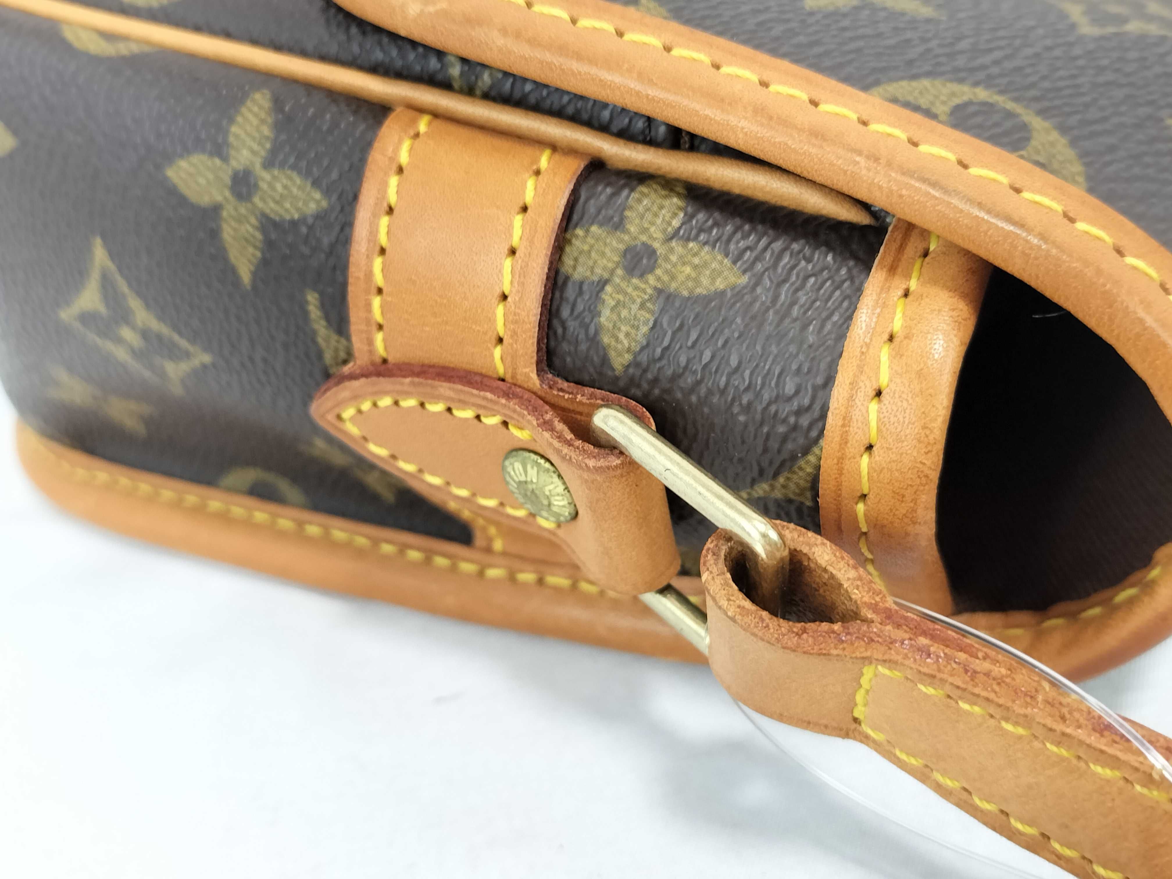 Monogram LV Sologne Shoulder Bag — view 5