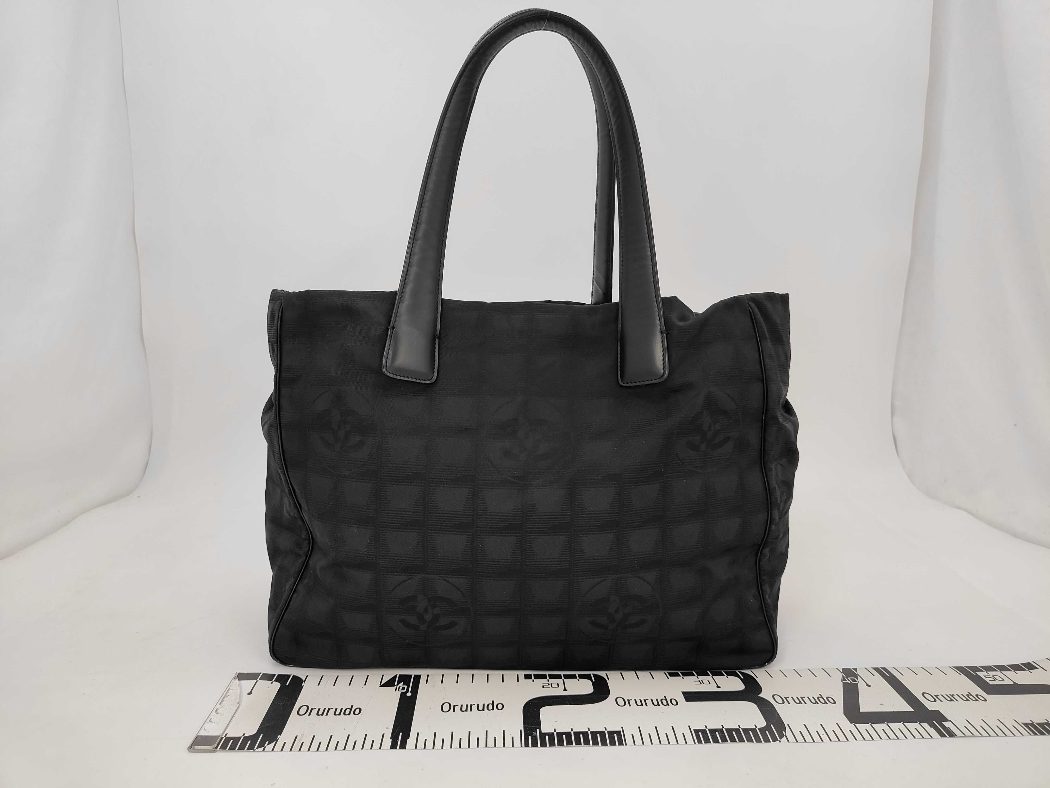 New Travel Line MM Black Serial Tote Bag — view 2