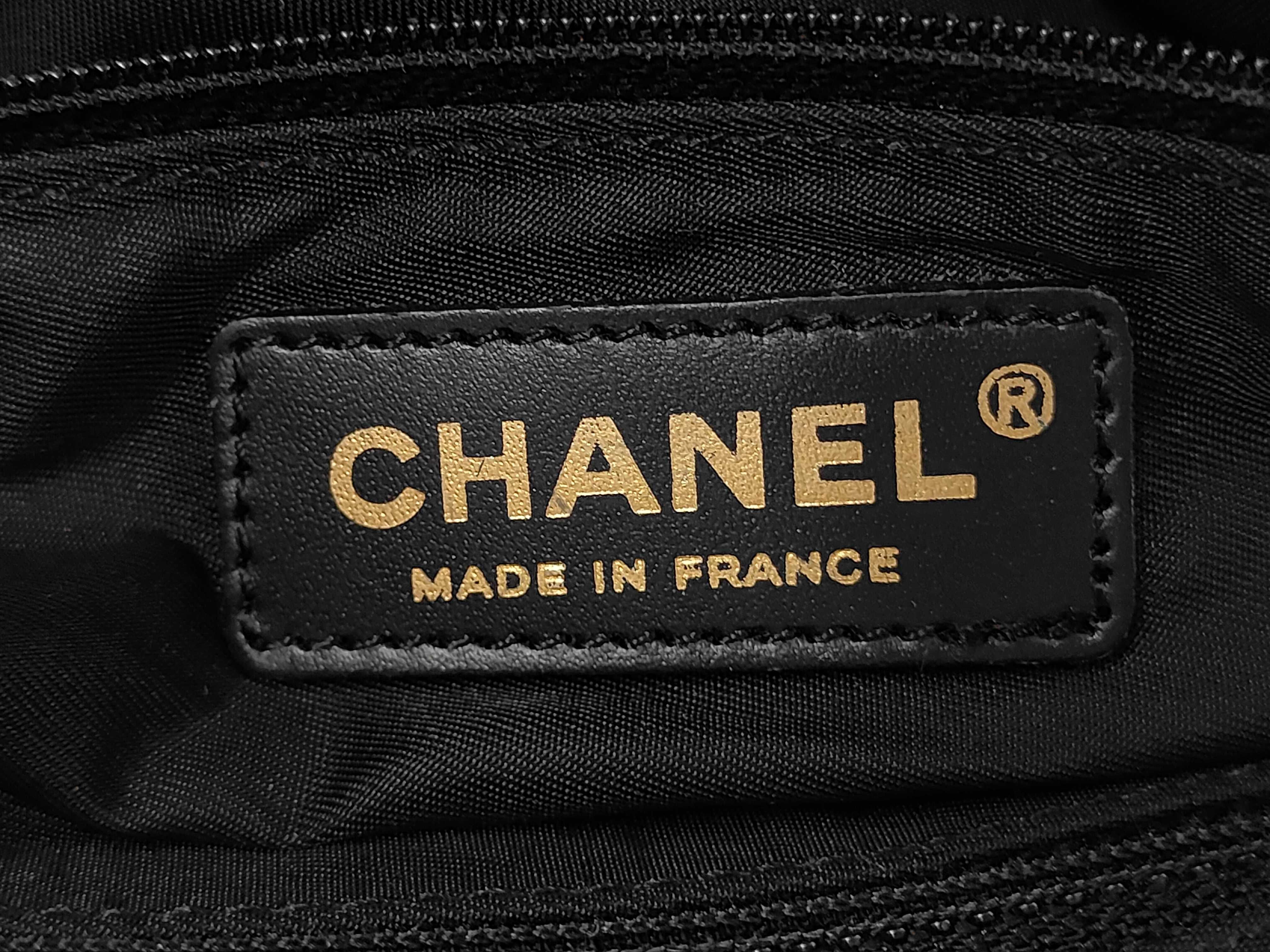 New Travel Line MM Black Serial Tote Bag — view 10