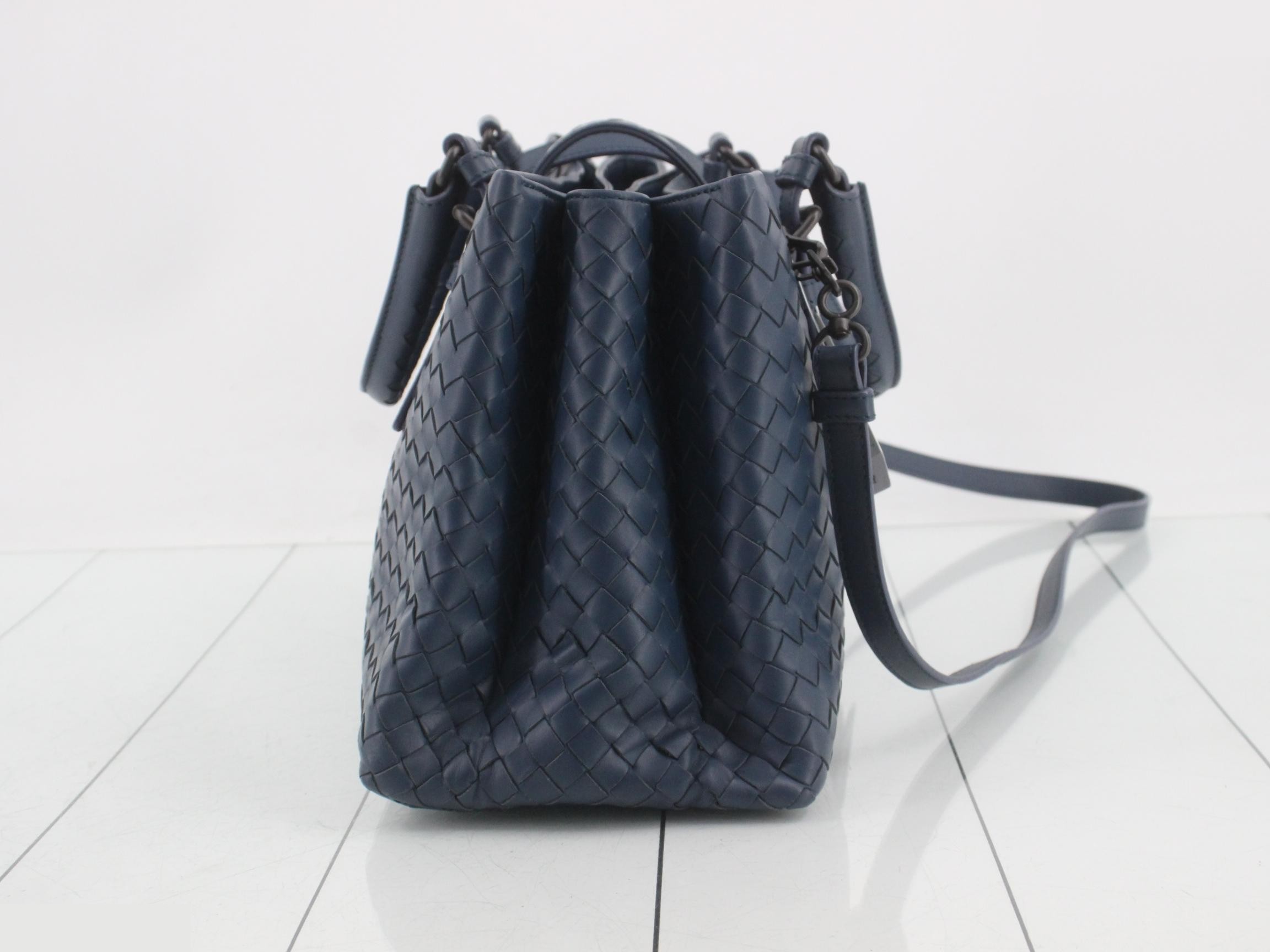 Intrecciato (bag) - 2-way shoulder bag, Roma — view 4