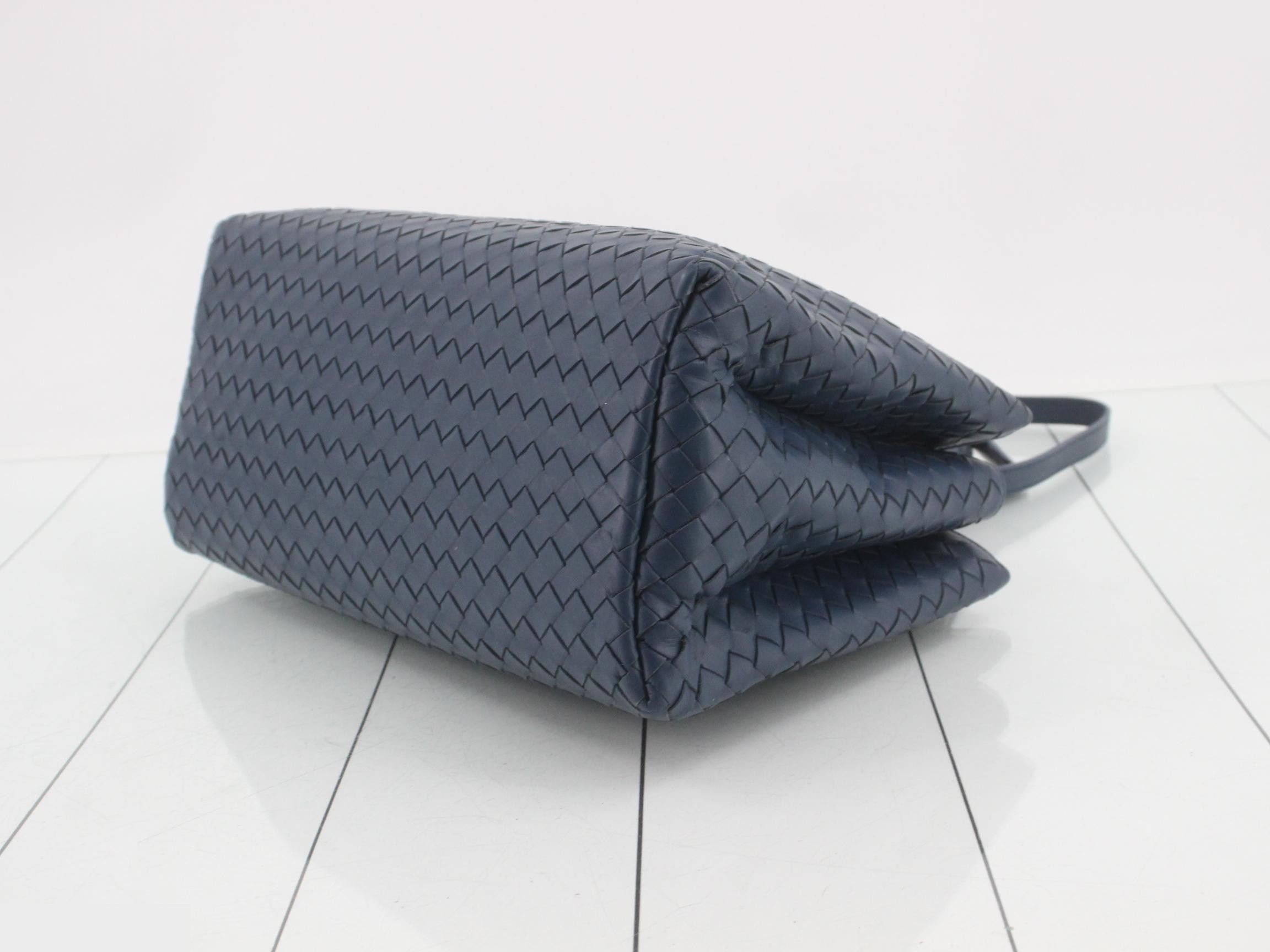 Intrecciato (bag) - 2-way shoulder bag, Roma — view 6