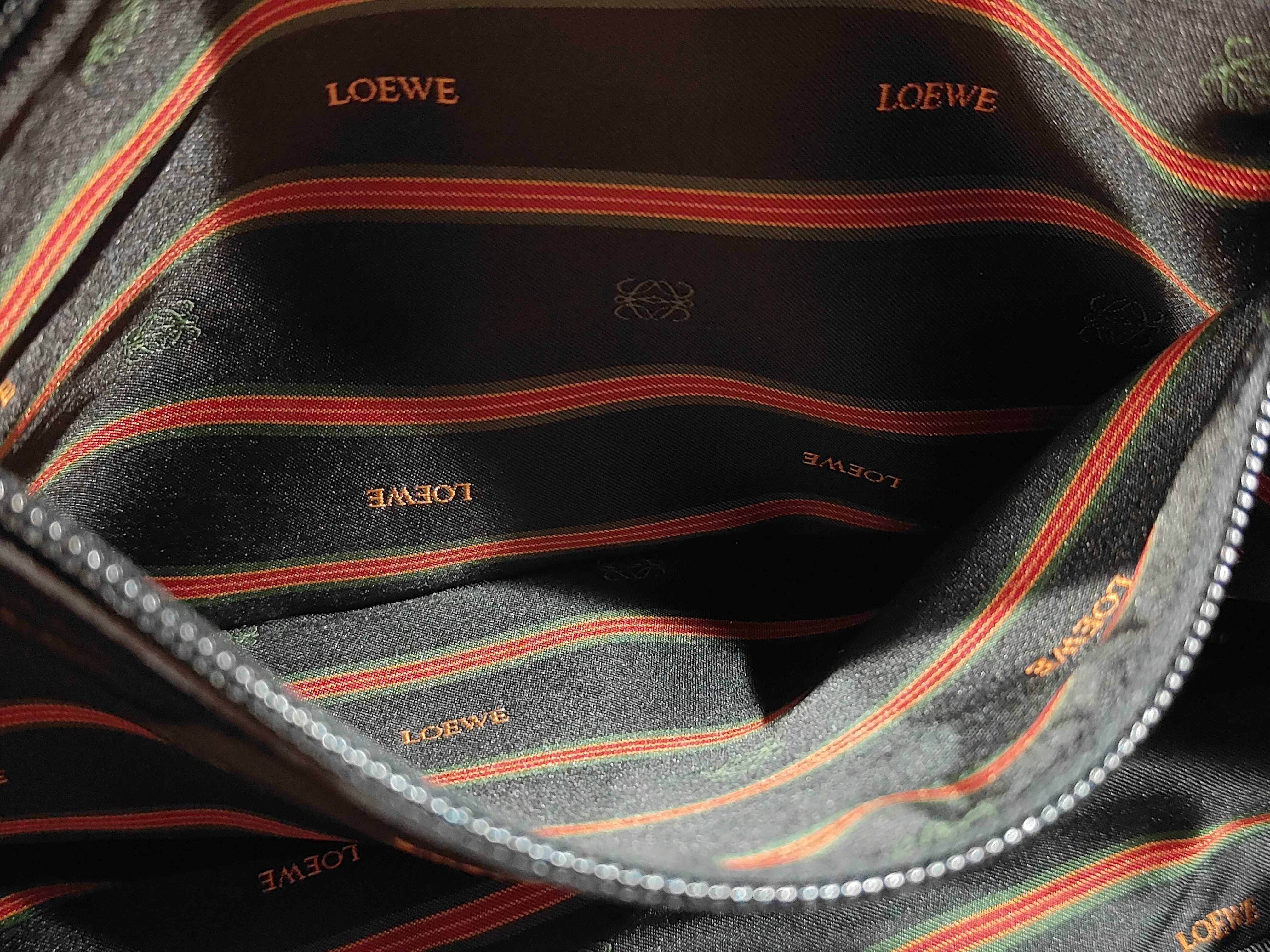 Anagram Leather Shoulder Bag — view 12
