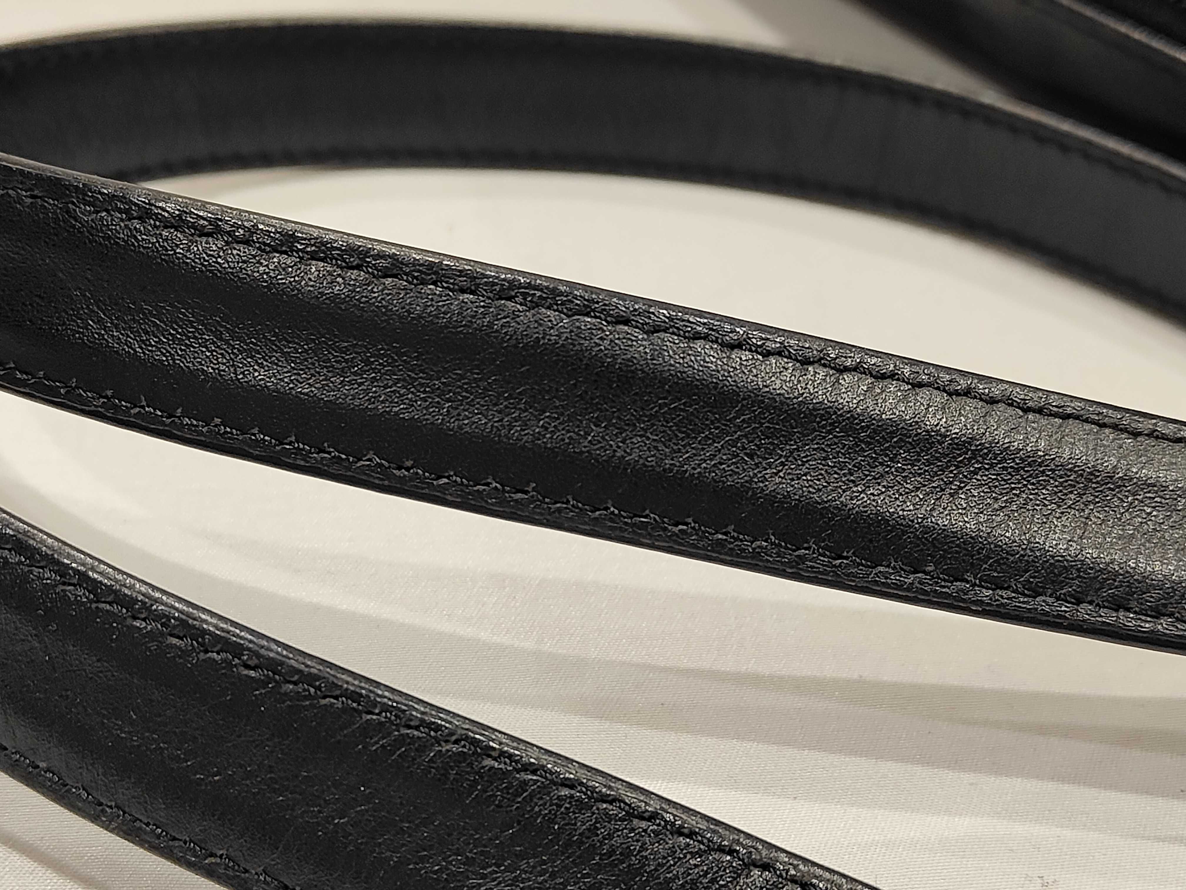 Anagram Leather Shoulder Bag — view 7