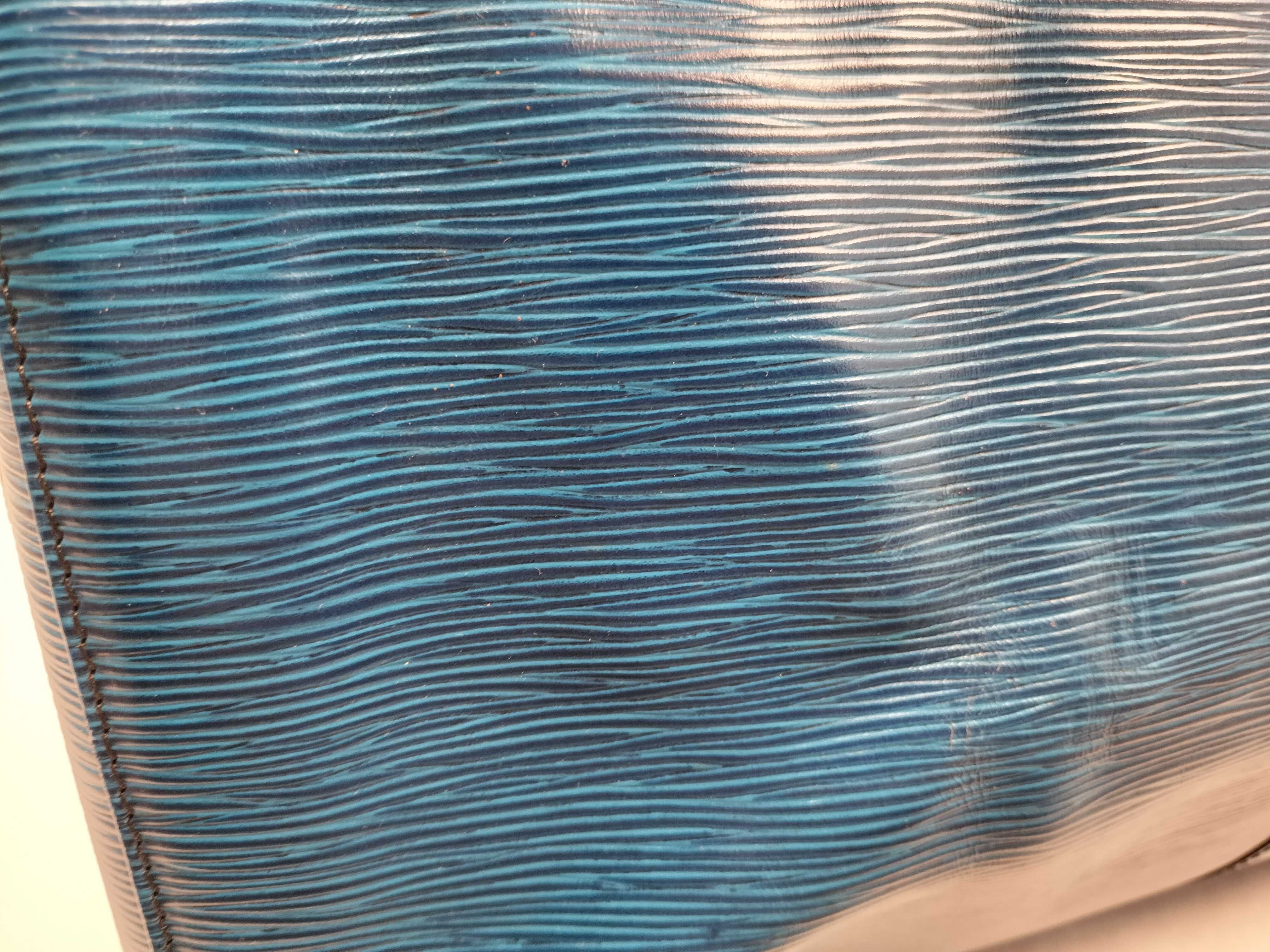 Epi Keepall 60 Epi Louis Vuitton Boston Bag — view 13