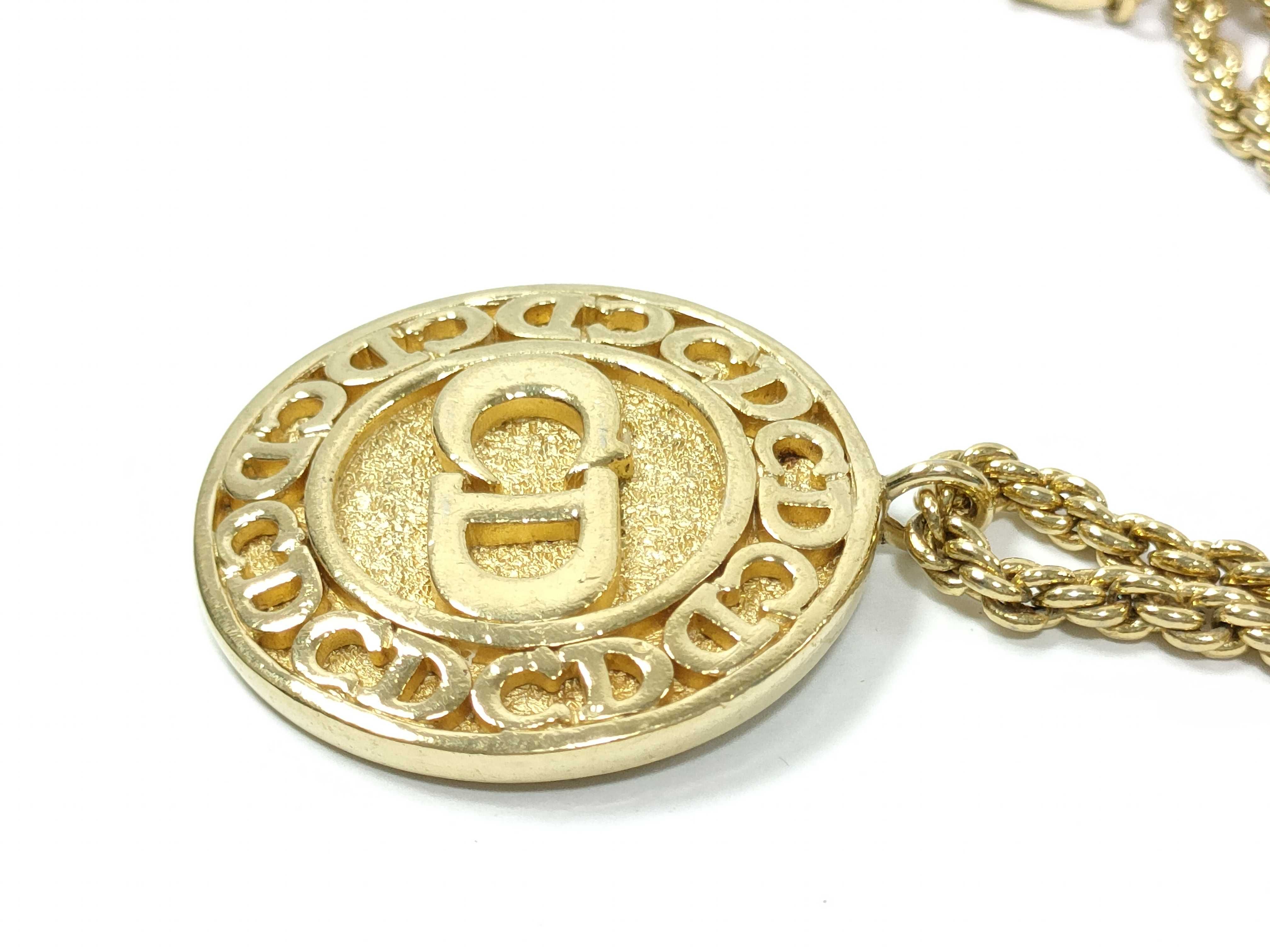 Necklace — view 2