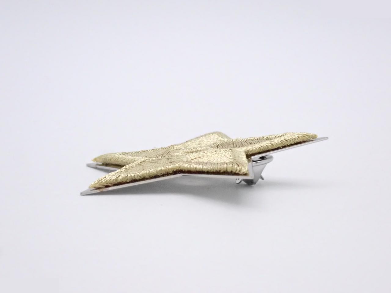 Pin brooch / Star / Novelty — view 3