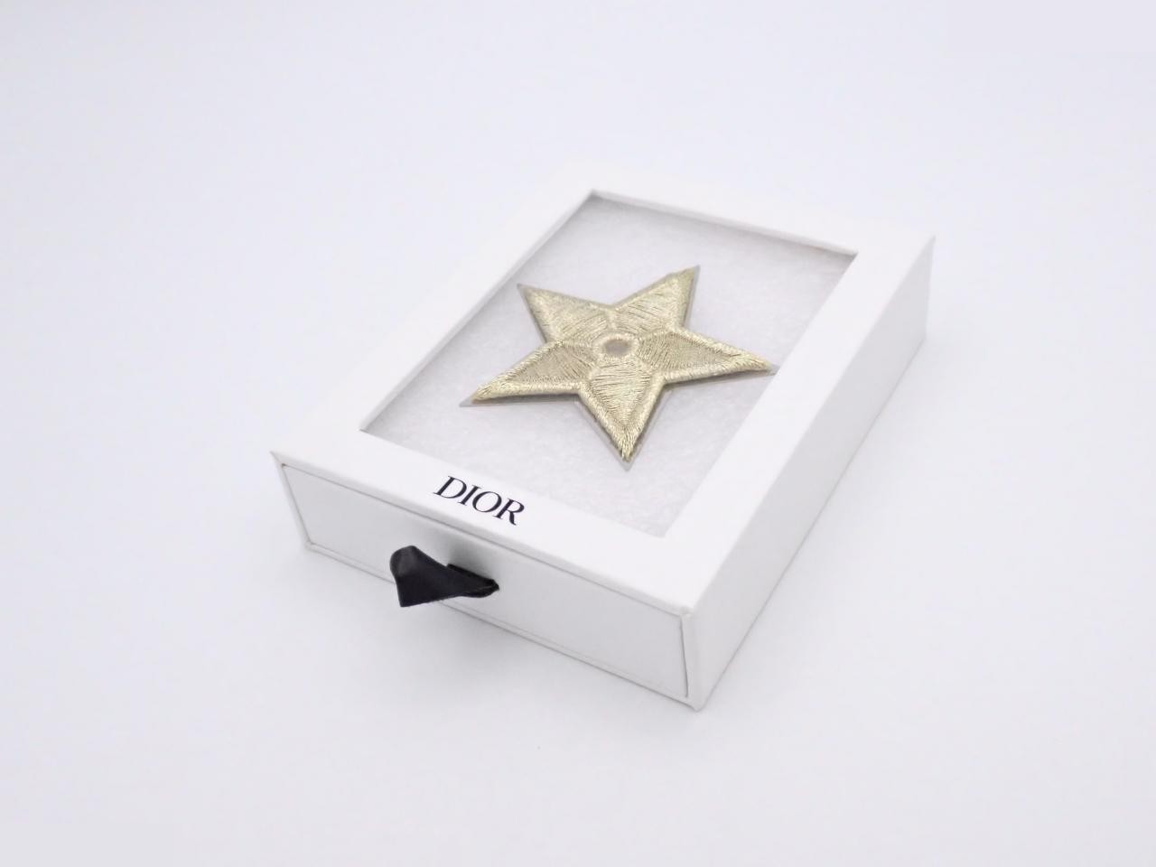 Pin brooch / Star / Novelty — view 4