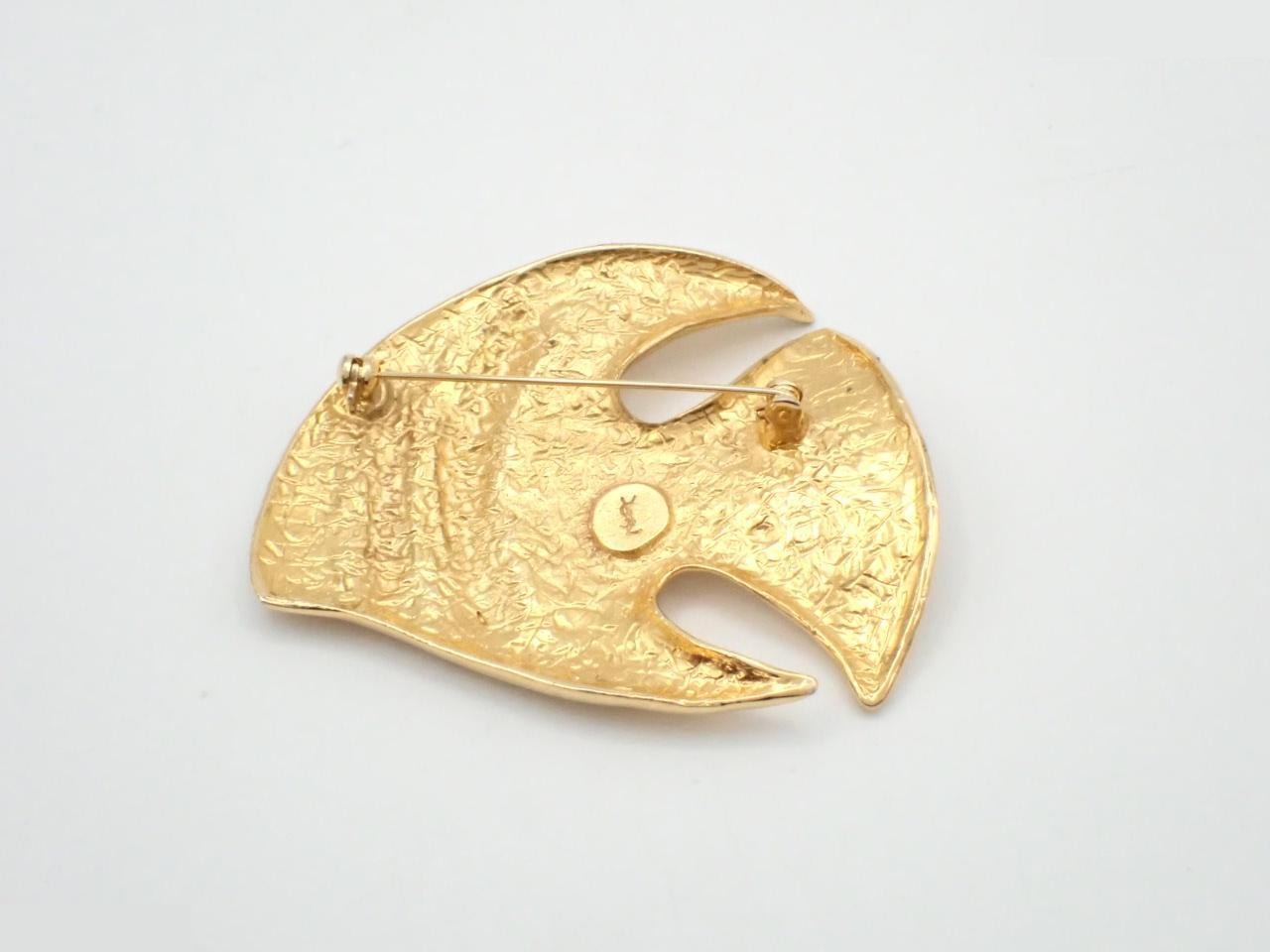 Other lines: Precious metals and brooches — view 2