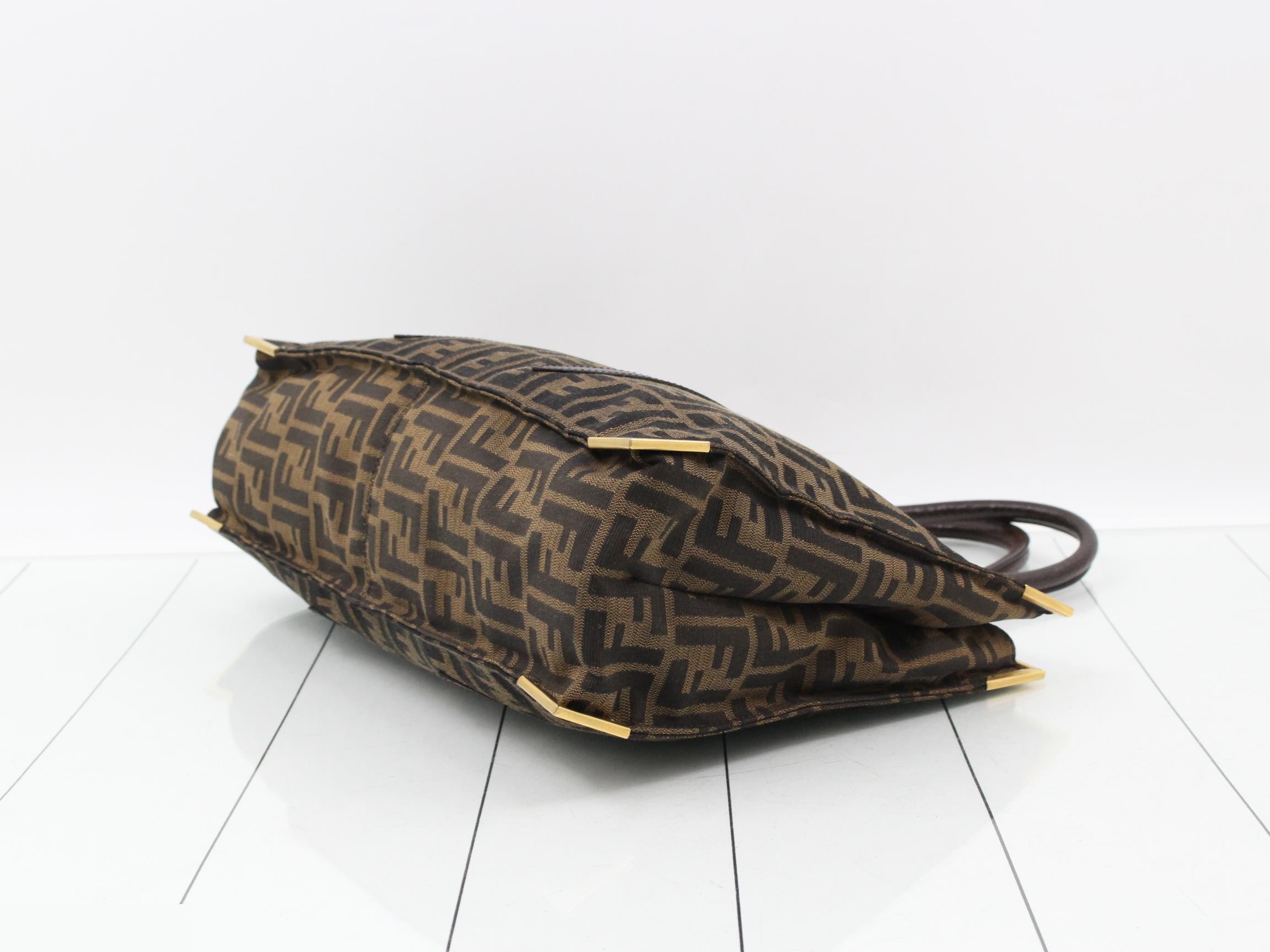 handbag — view 6