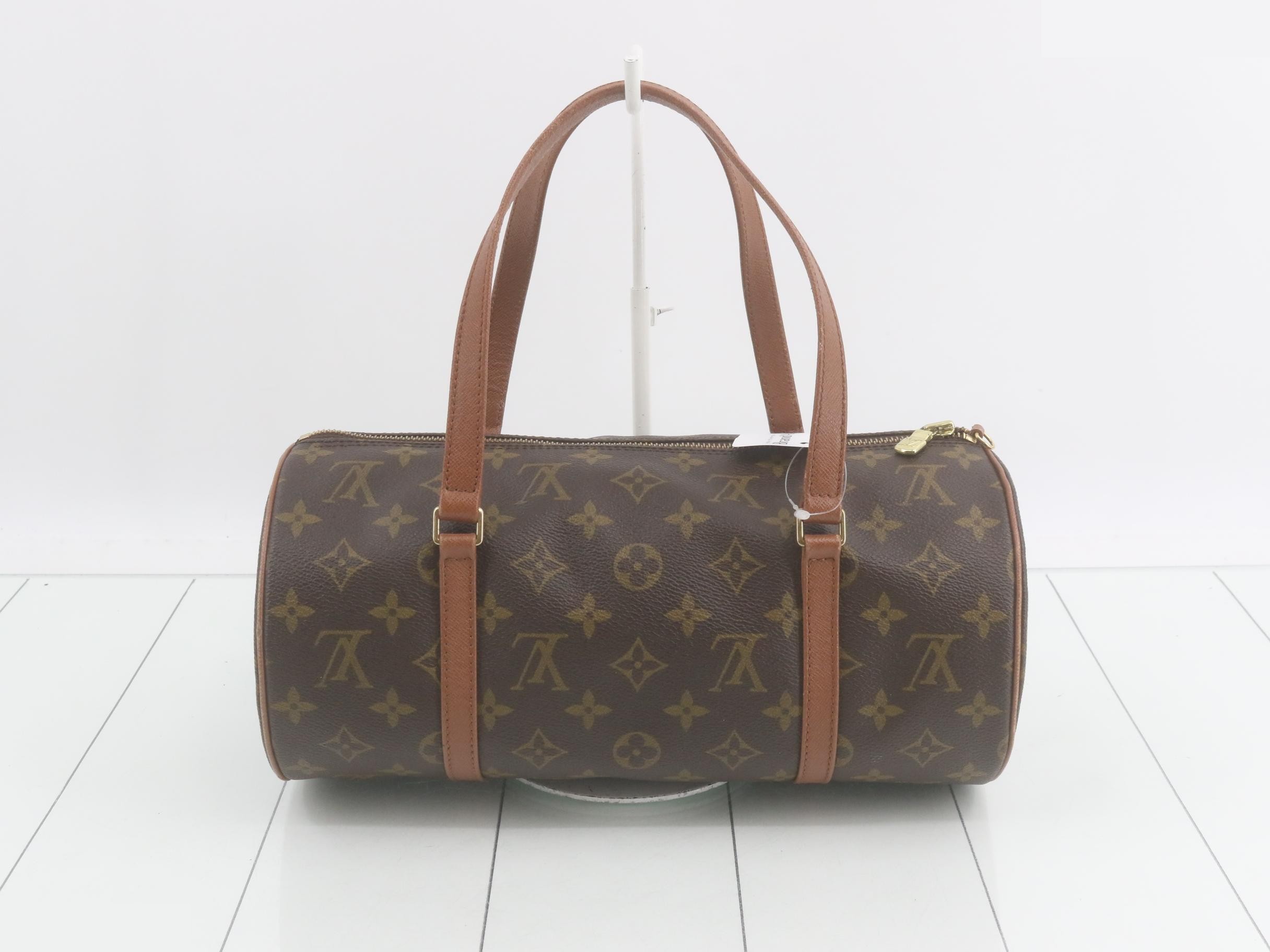 Papillon 30 with pouch — view 2