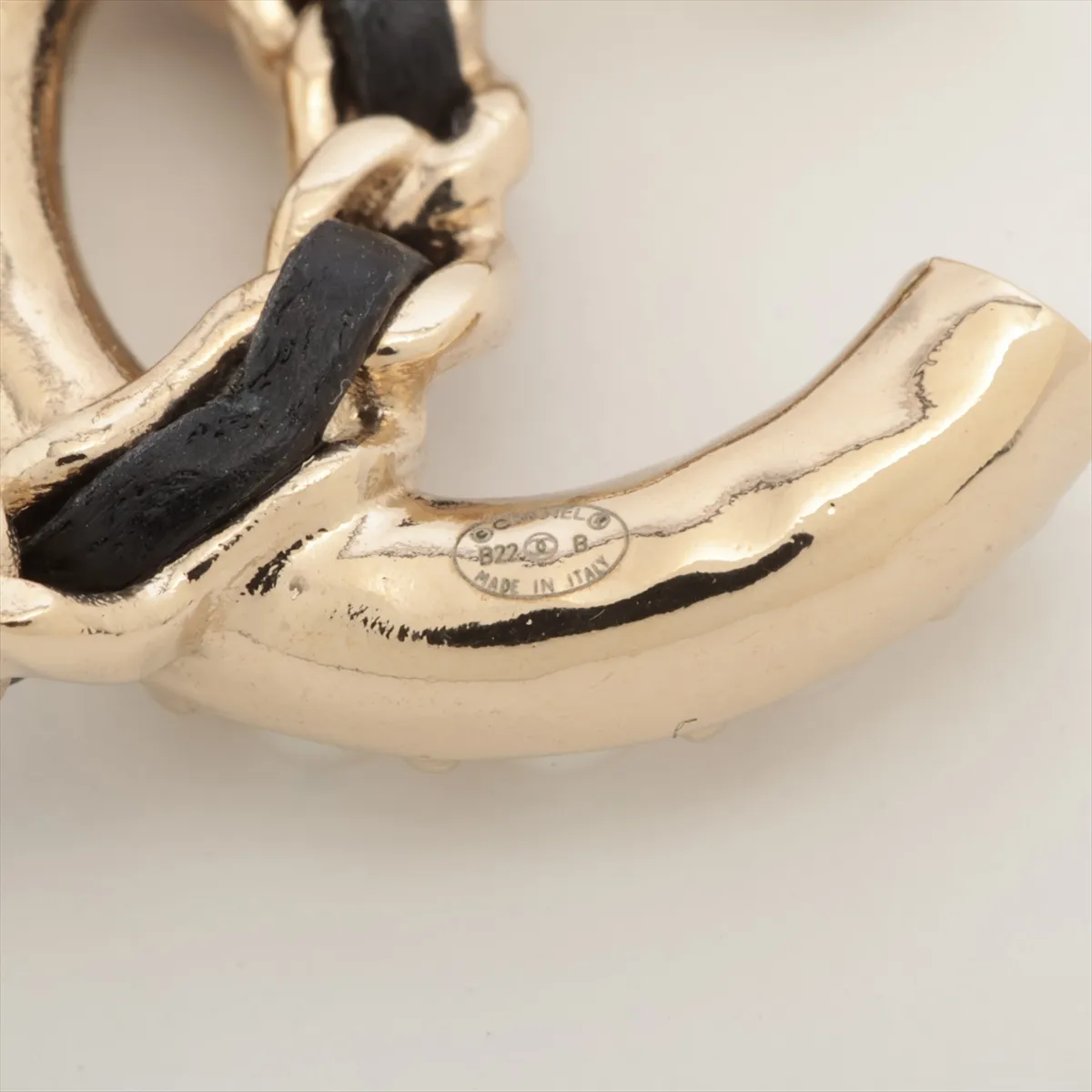 Coco B22B Earrings (Pair) GP x Faux Pearl x Leather Black x Gold — view 5