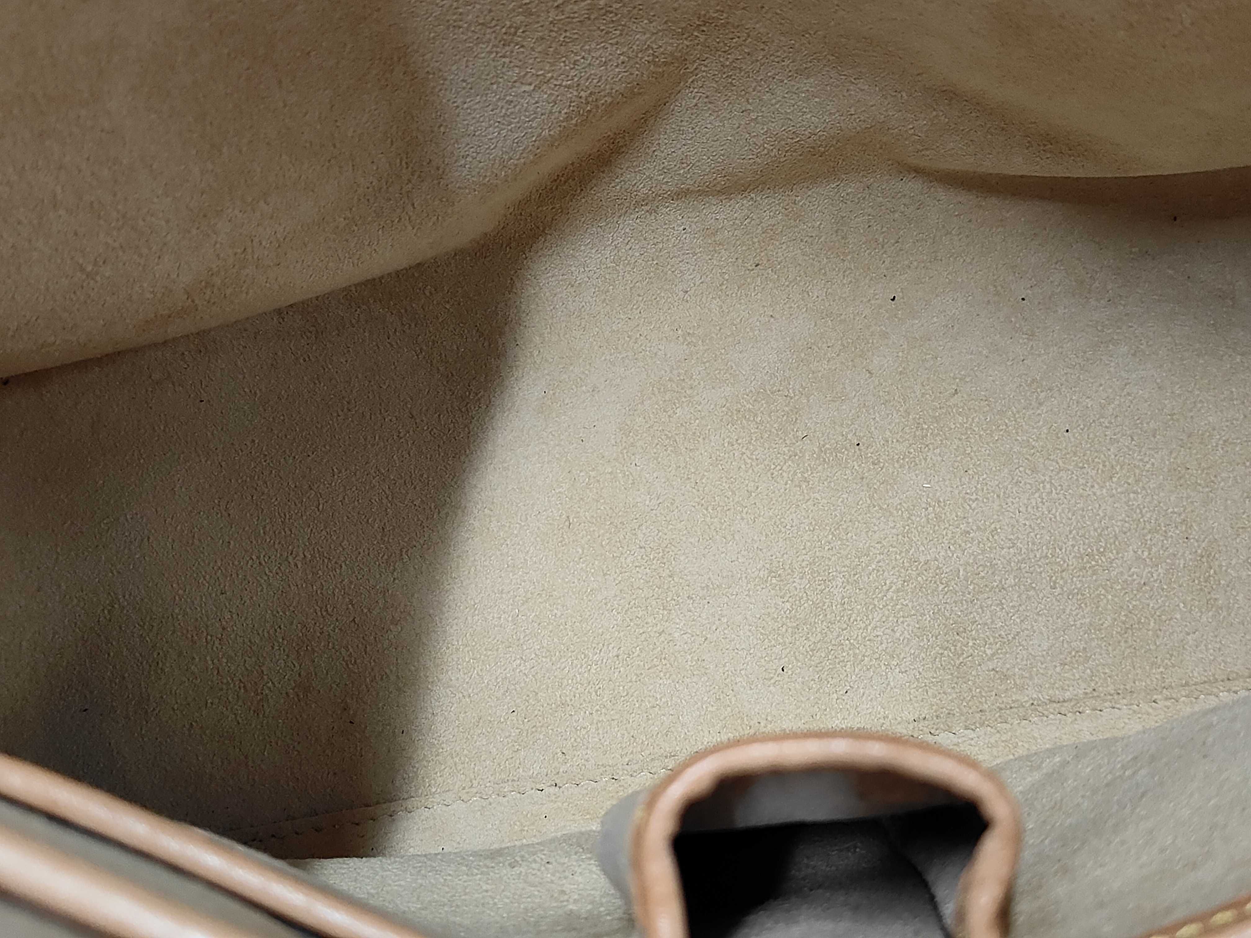 LV Rivoli Bag — view 13