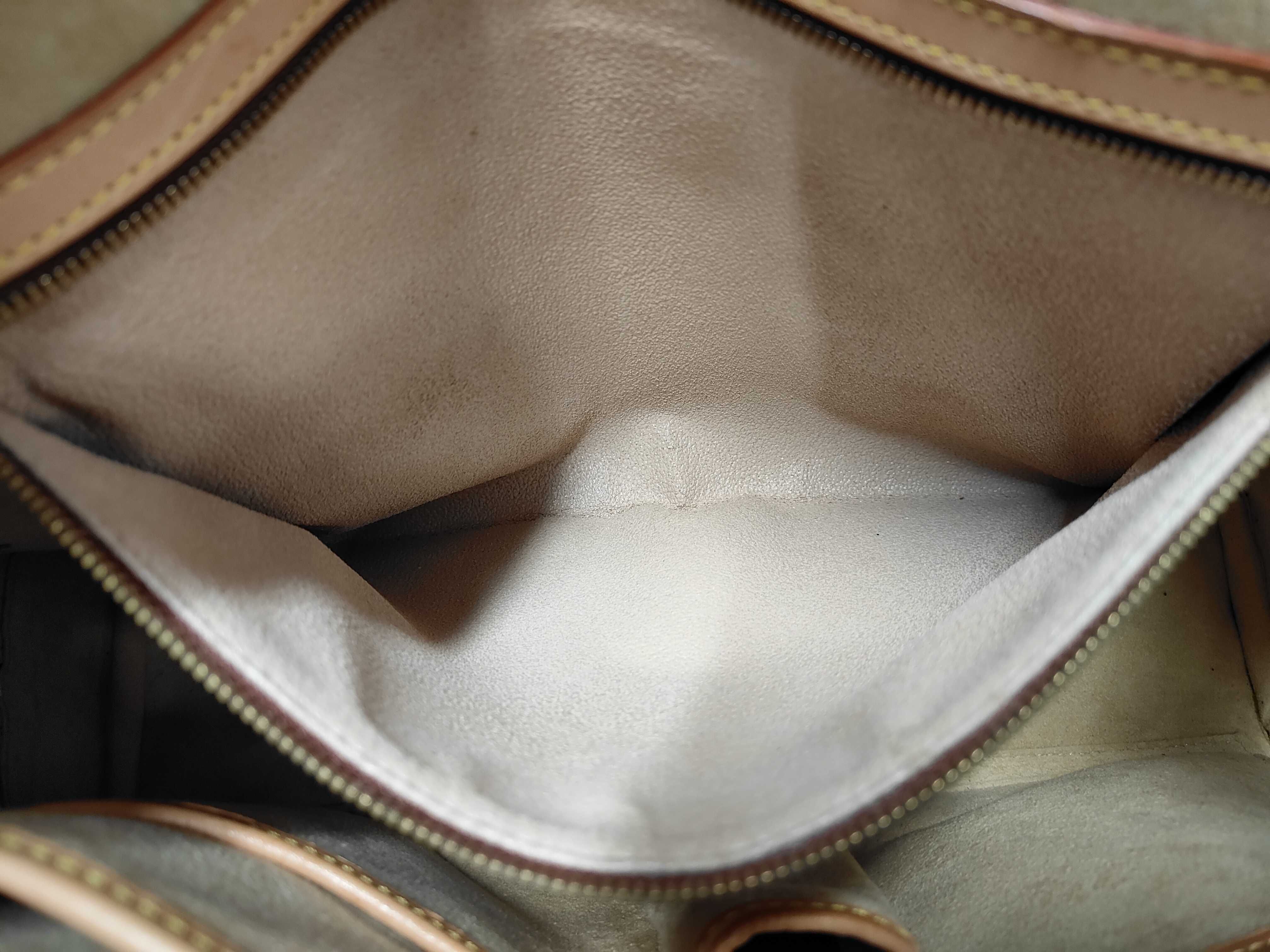 LV Rivoli Bag — view 14