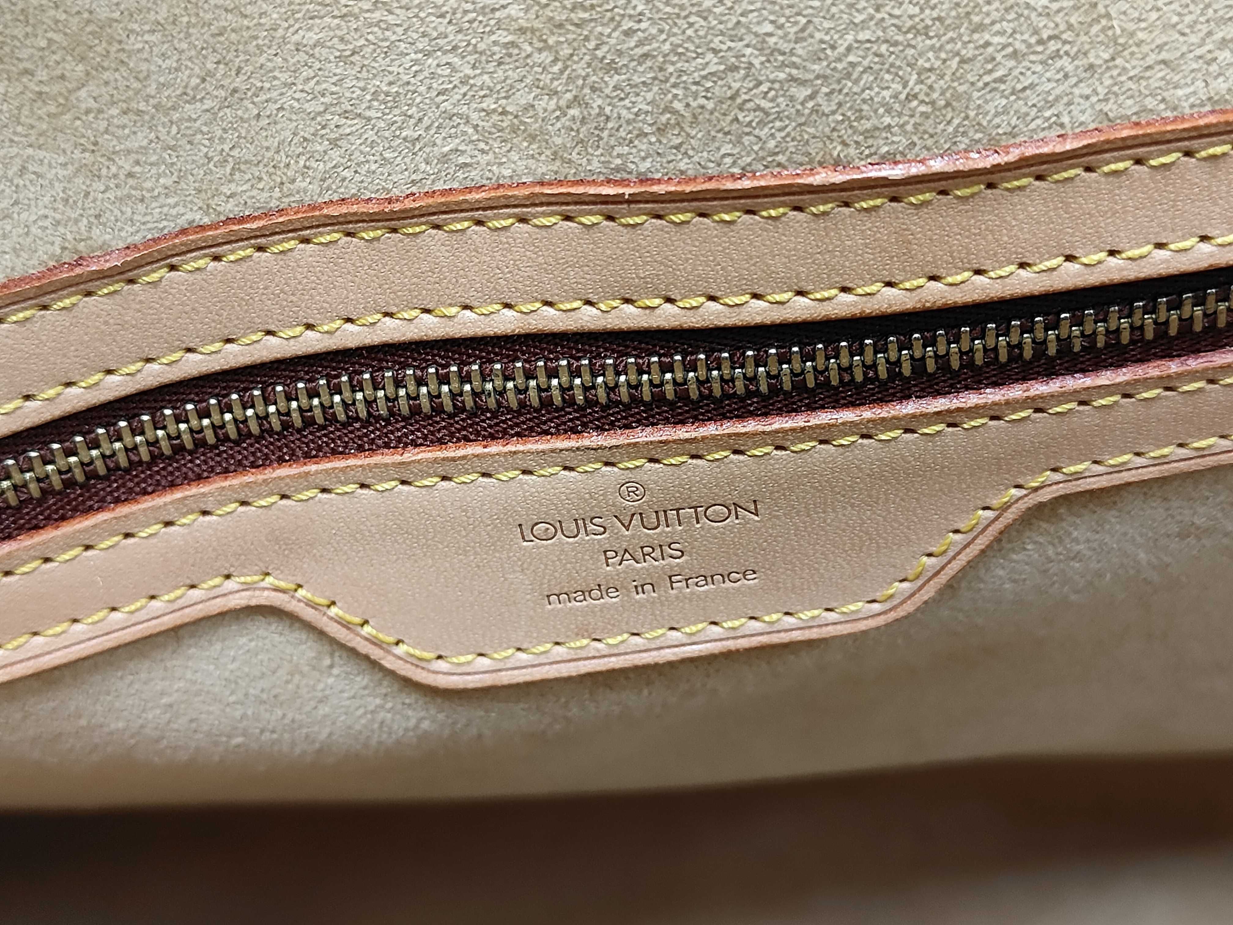 LV Rivoli Bag — view 15