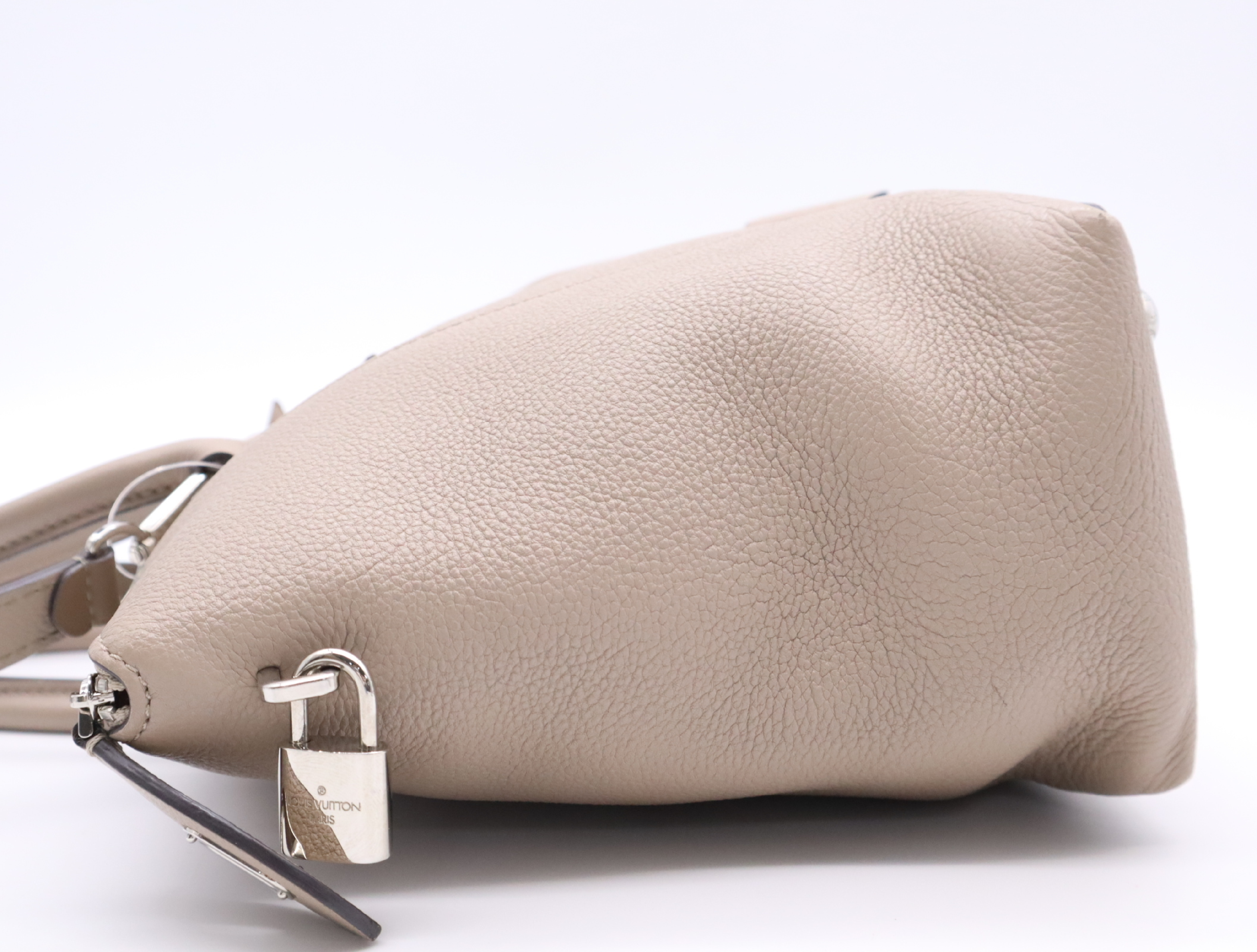 M50030 Parnasséa Lockit PM Beige Handbag with Shoulder Strap, Padlock, 2 Keys, and Clochette — view 3