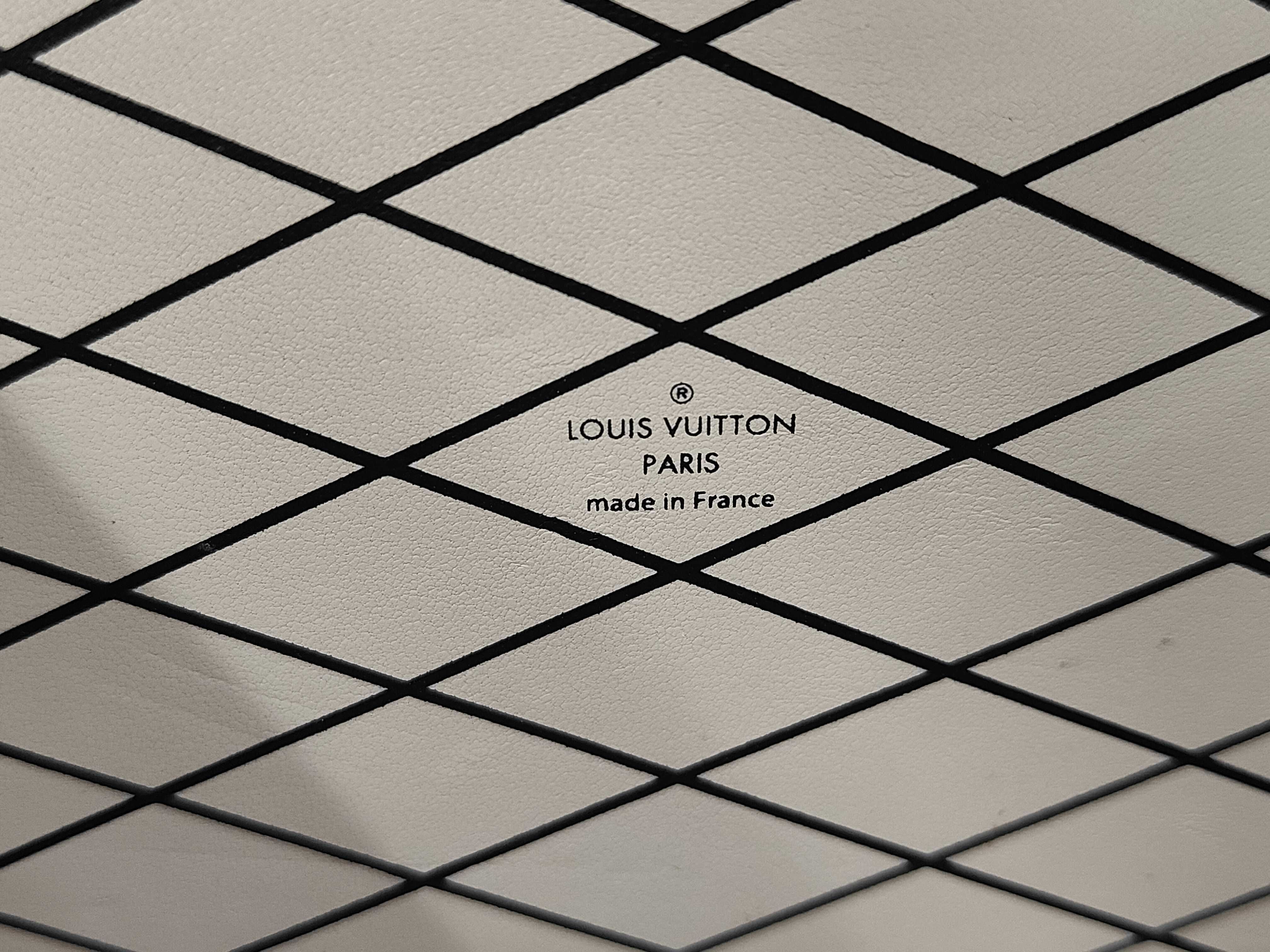 Box Shoulder Bag — view 3