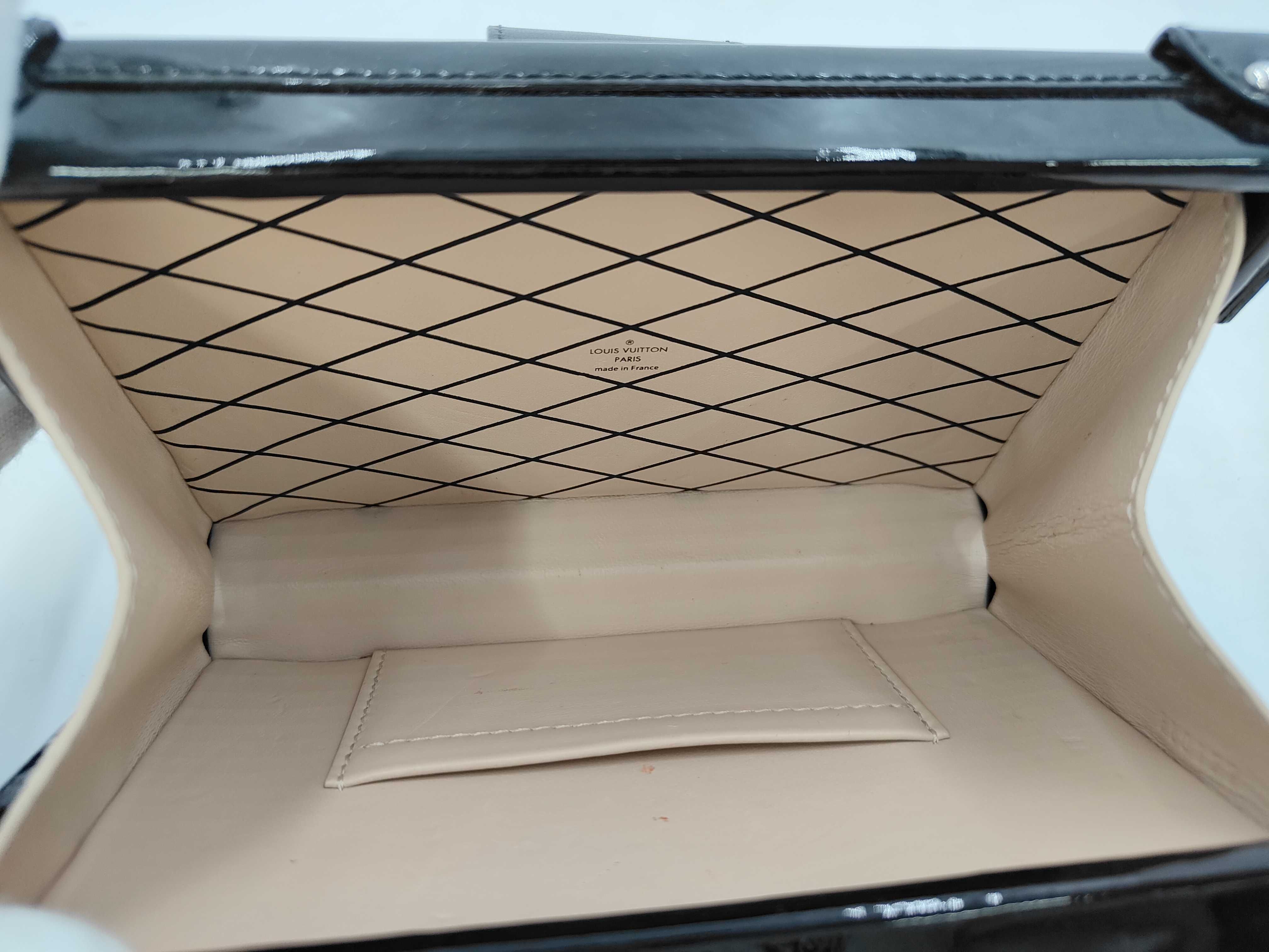 Box Shoulder Bag — view 4