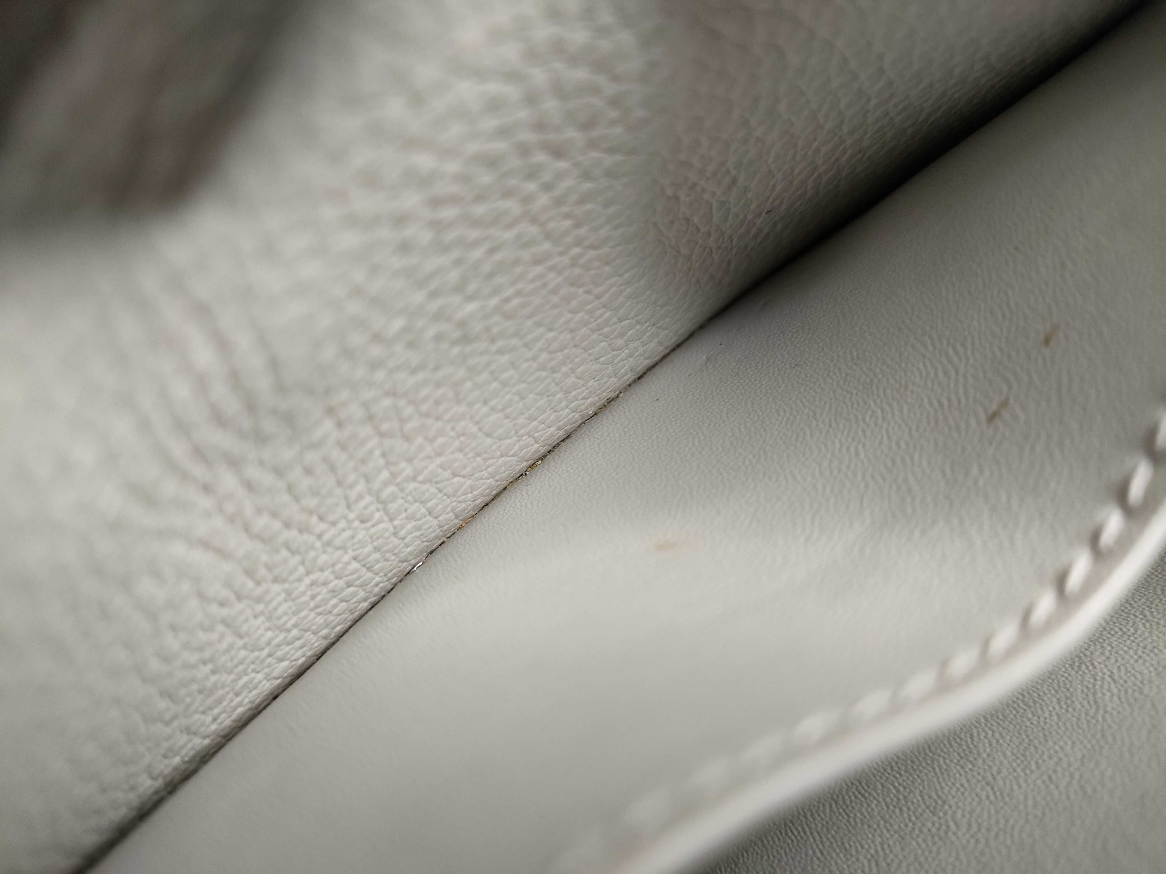 ID- Mini Neo Classic City 2-Way Handbag White Cow Skin 638524 Handbag — view 13