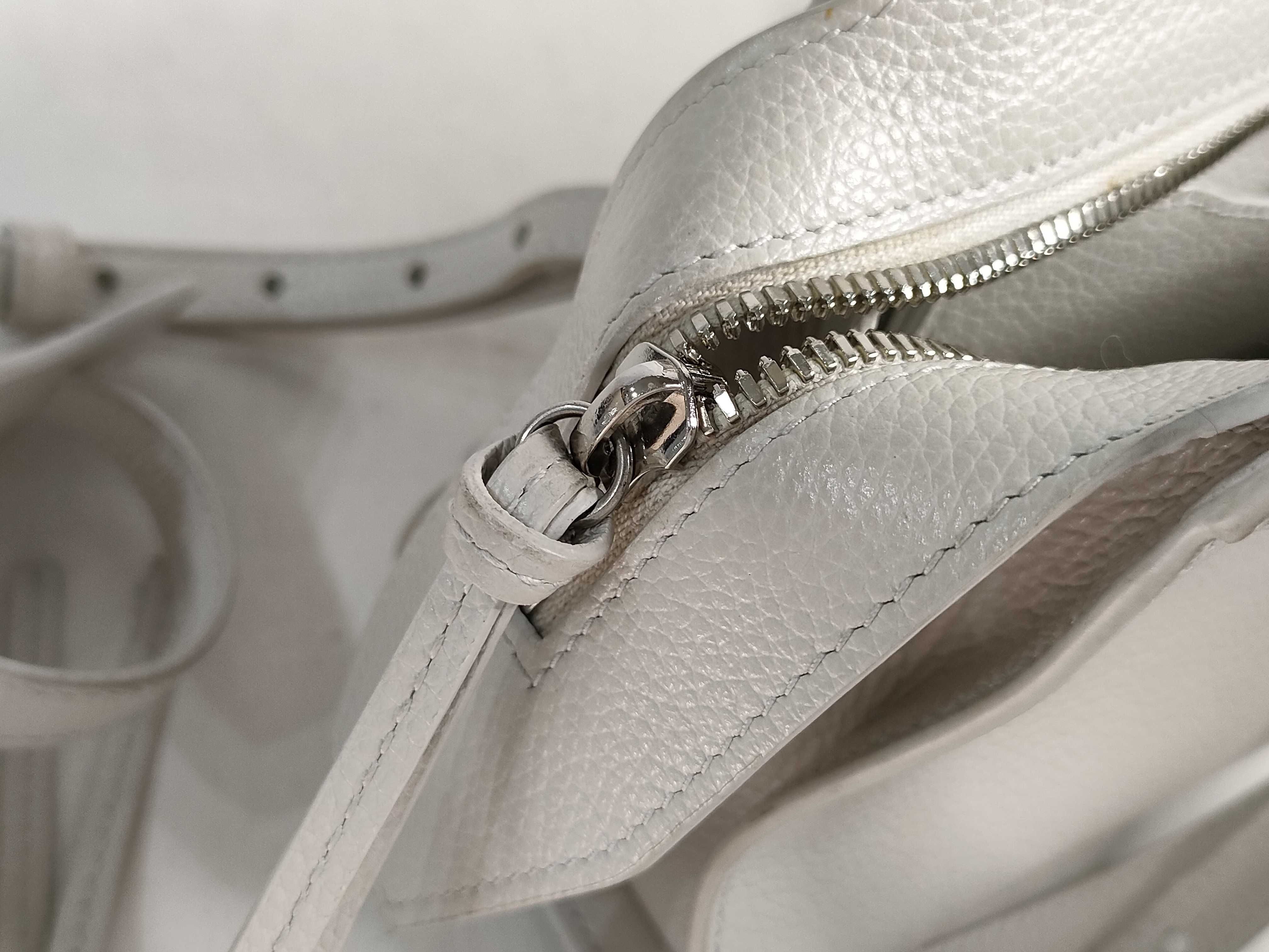 ID- Mini Neo Classic City 2-Way Handbag White Cow Skin 638524 Handbag — view 14