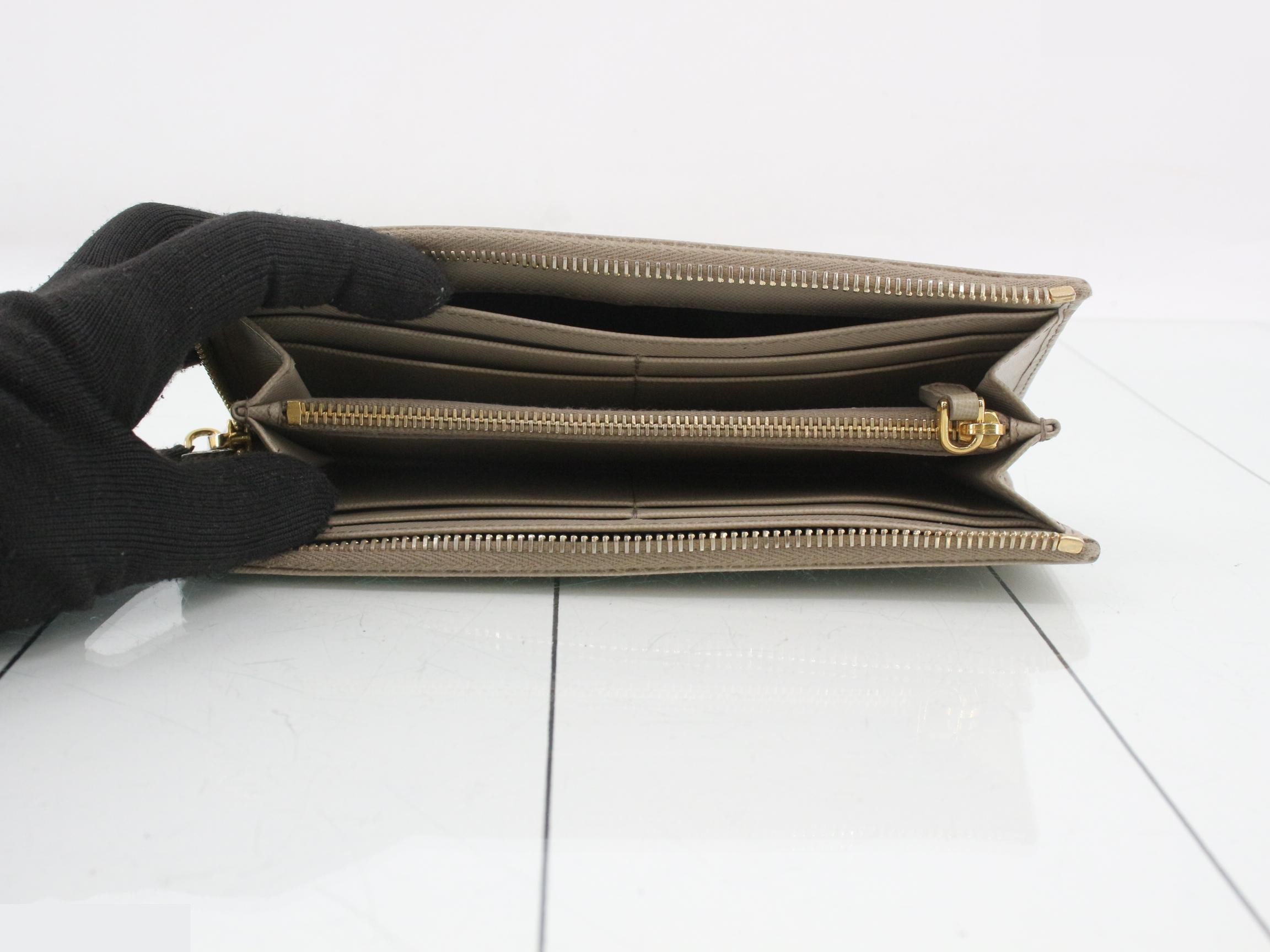 Saffiano Leather Bag, L-shaped Zipper Long Wallet, Beige — view 4