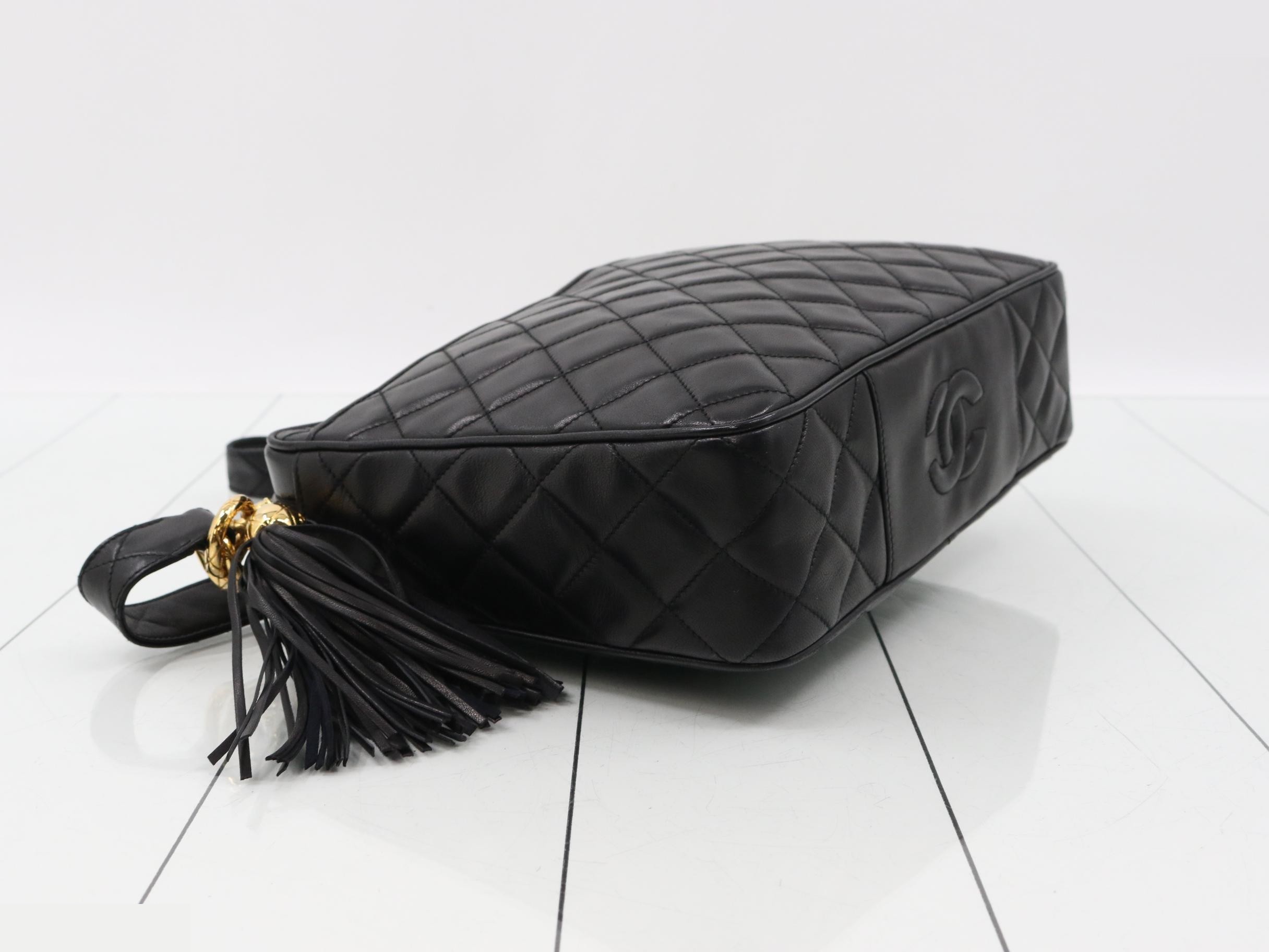 Classic chain clutch, lambskin, 2nd generation. — view 5