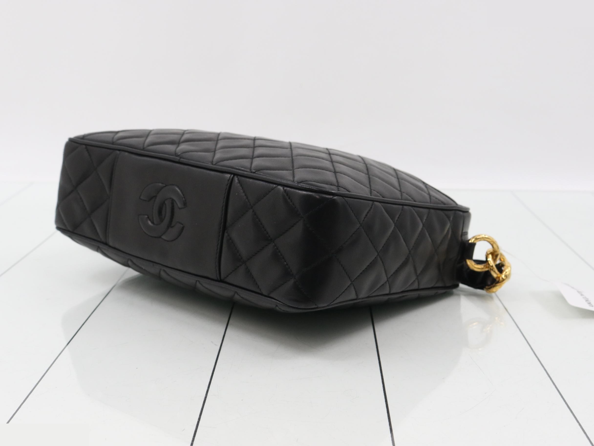 Classic chain clutch, lambskin, 2nd generation. — view 6