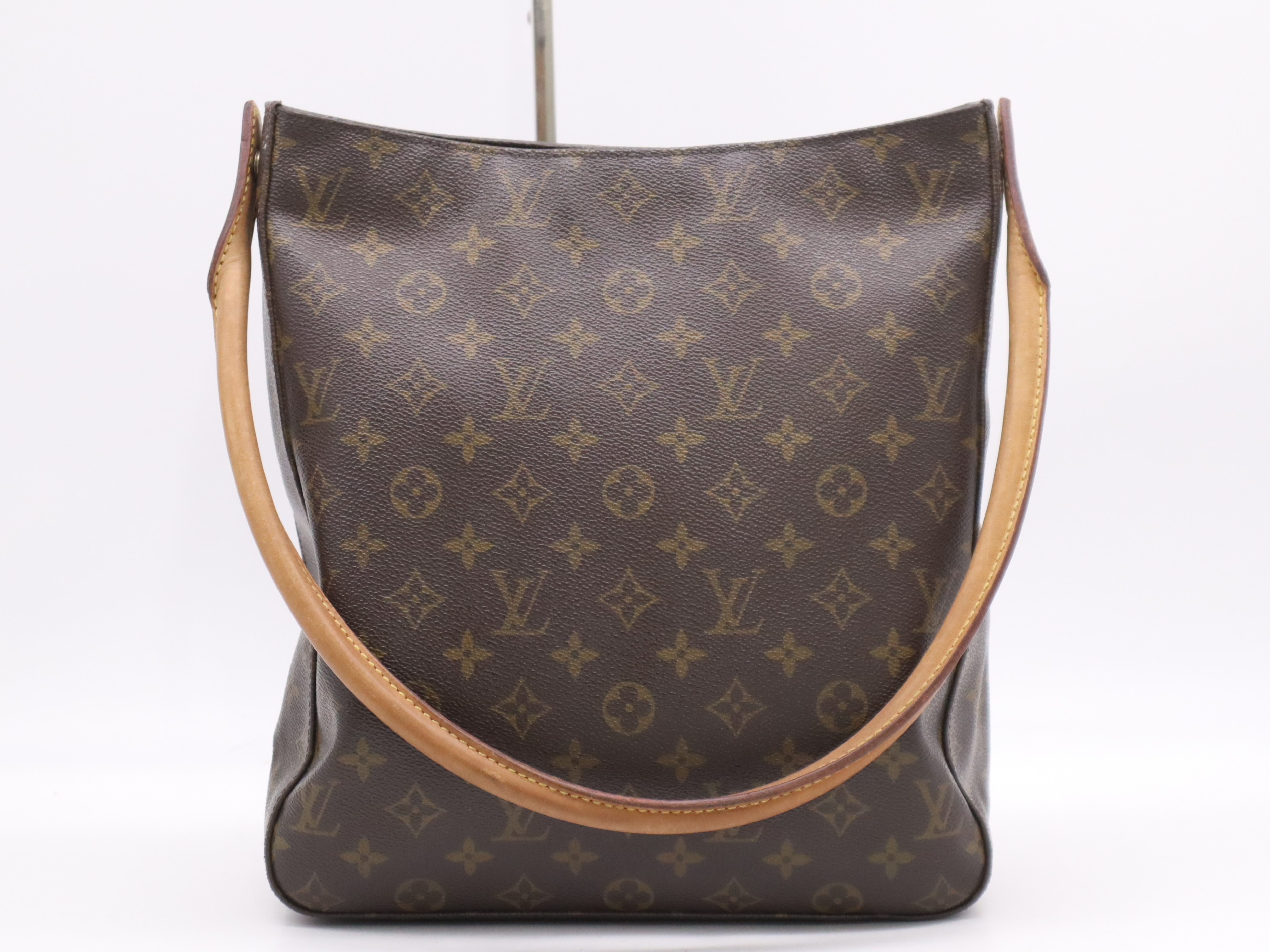 M51146 Monogram Looping MM Shoulder Bag