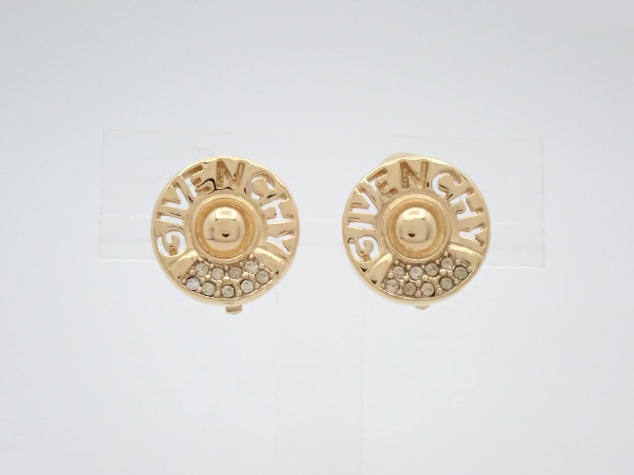 Other lines: Precious metals and earrings