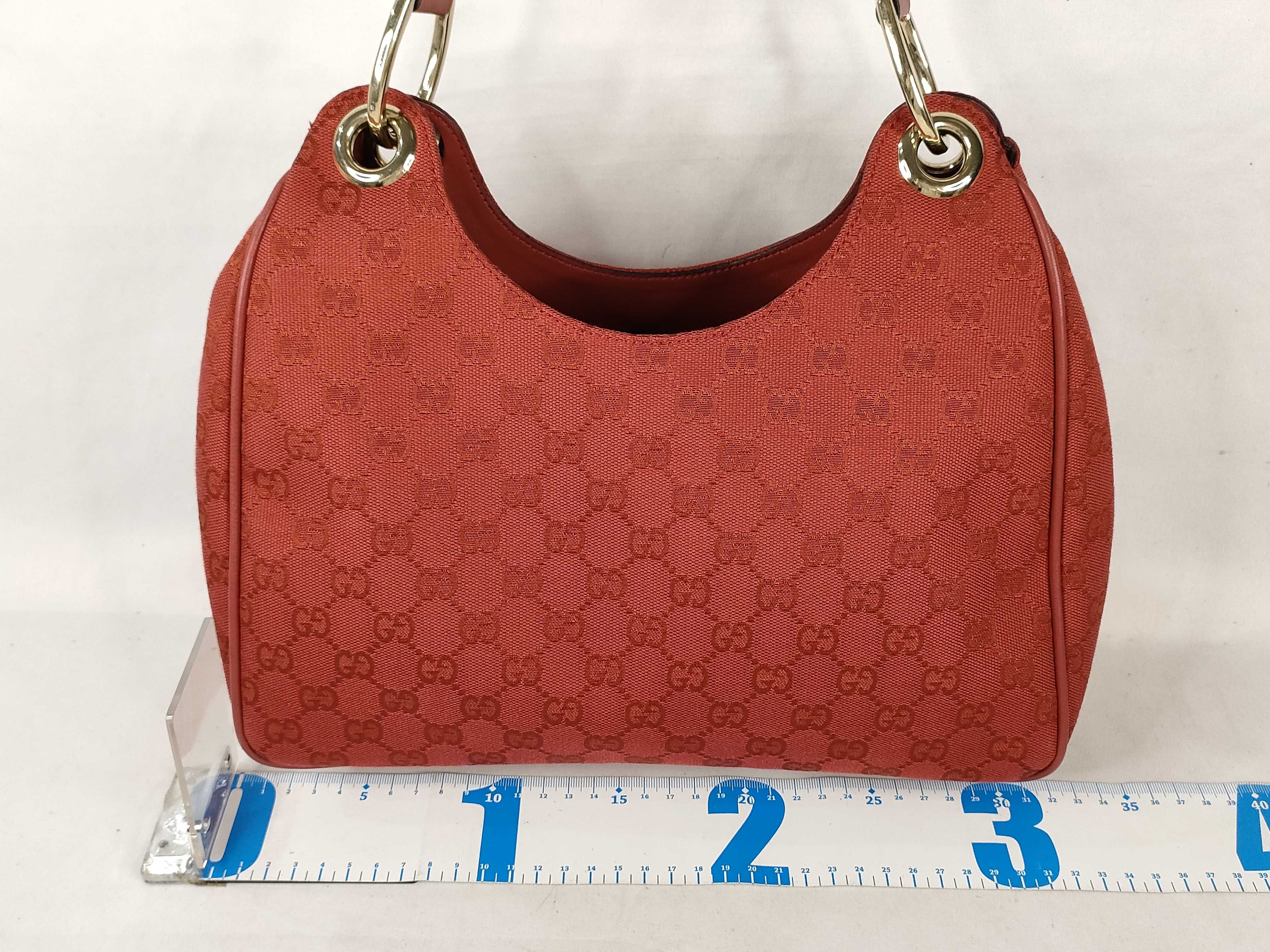 GG Canvas Shoulder Bag — view 2