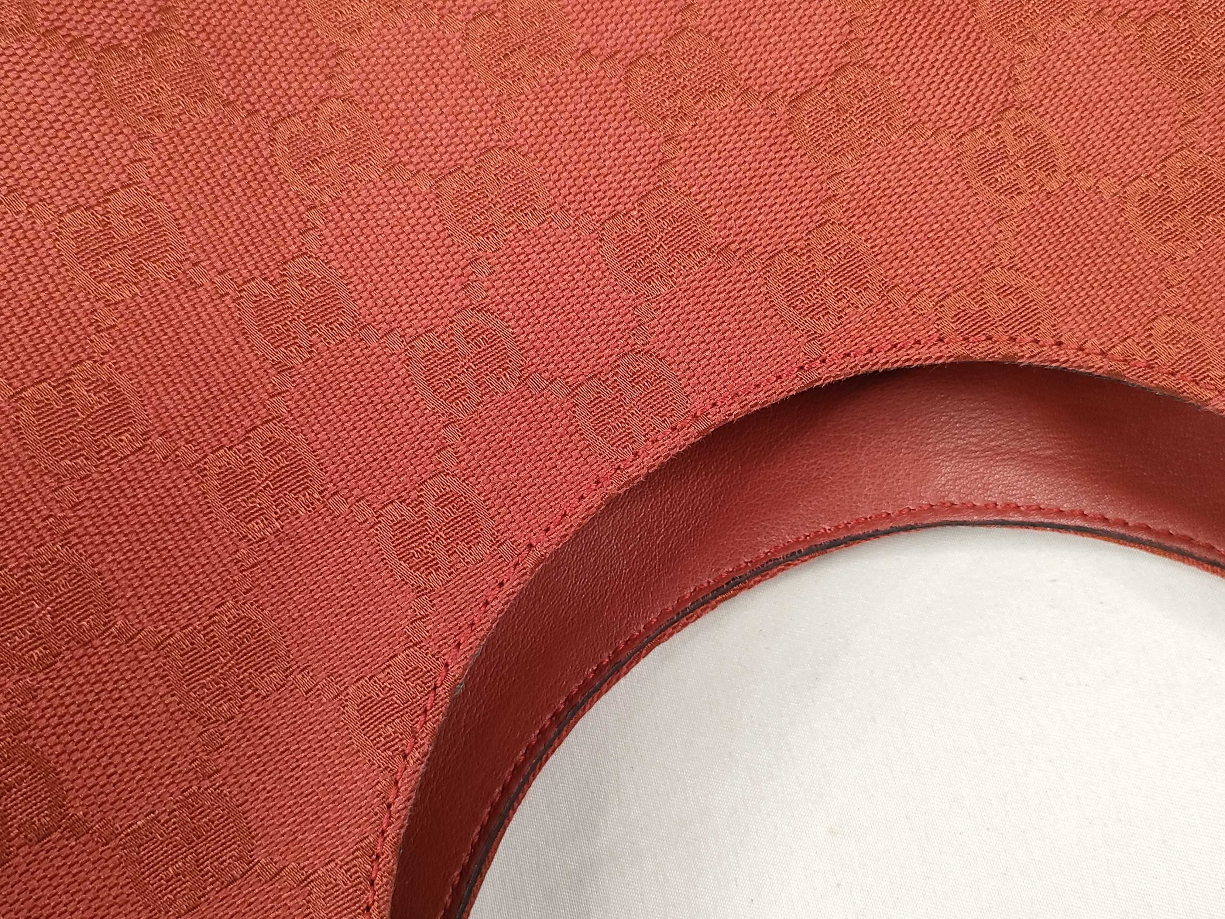 GG Canvas Shoulder Bag — view 13