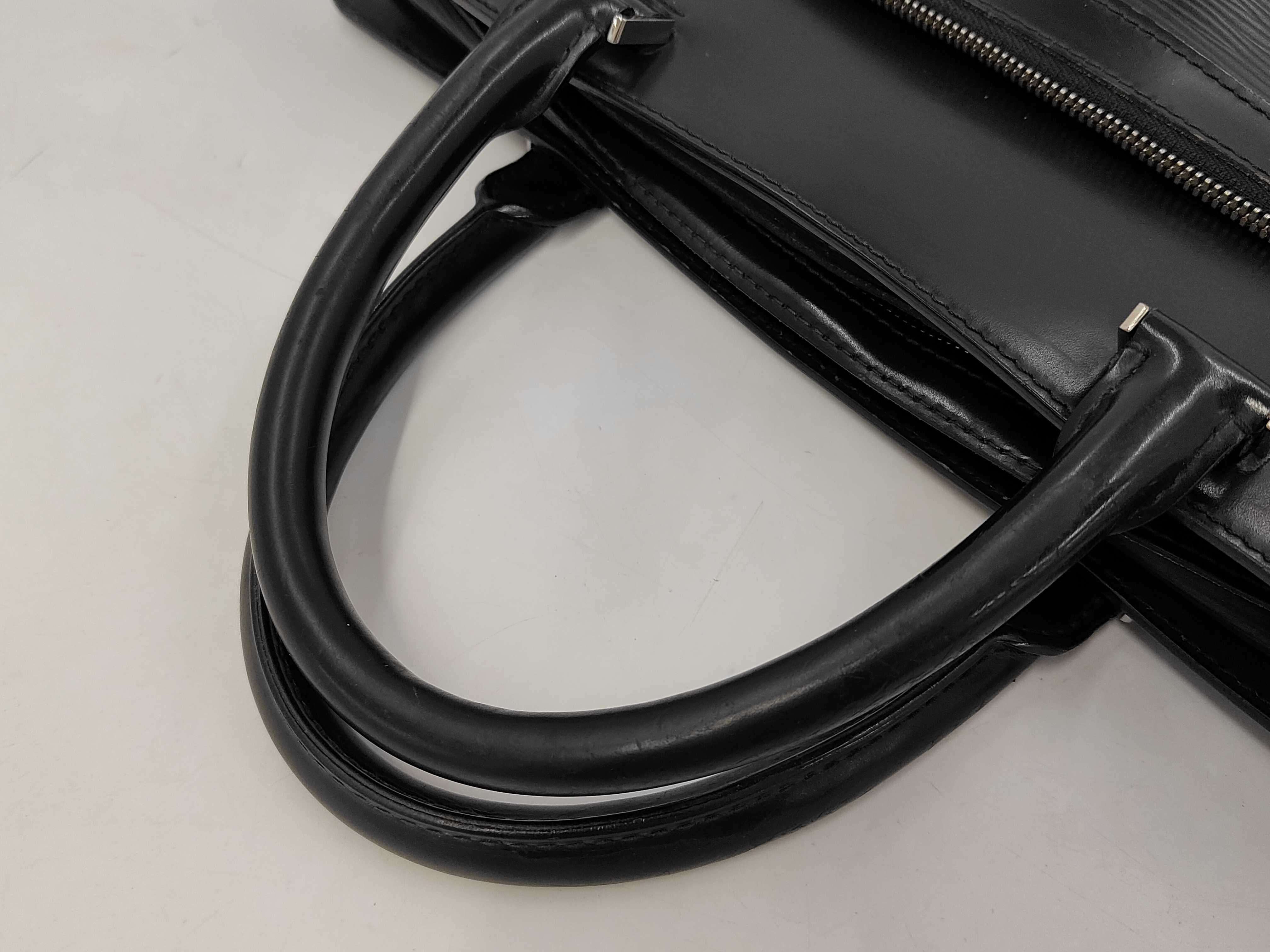 Bassano MM Handbag M54032 Epi Leather Black Bag — view 3